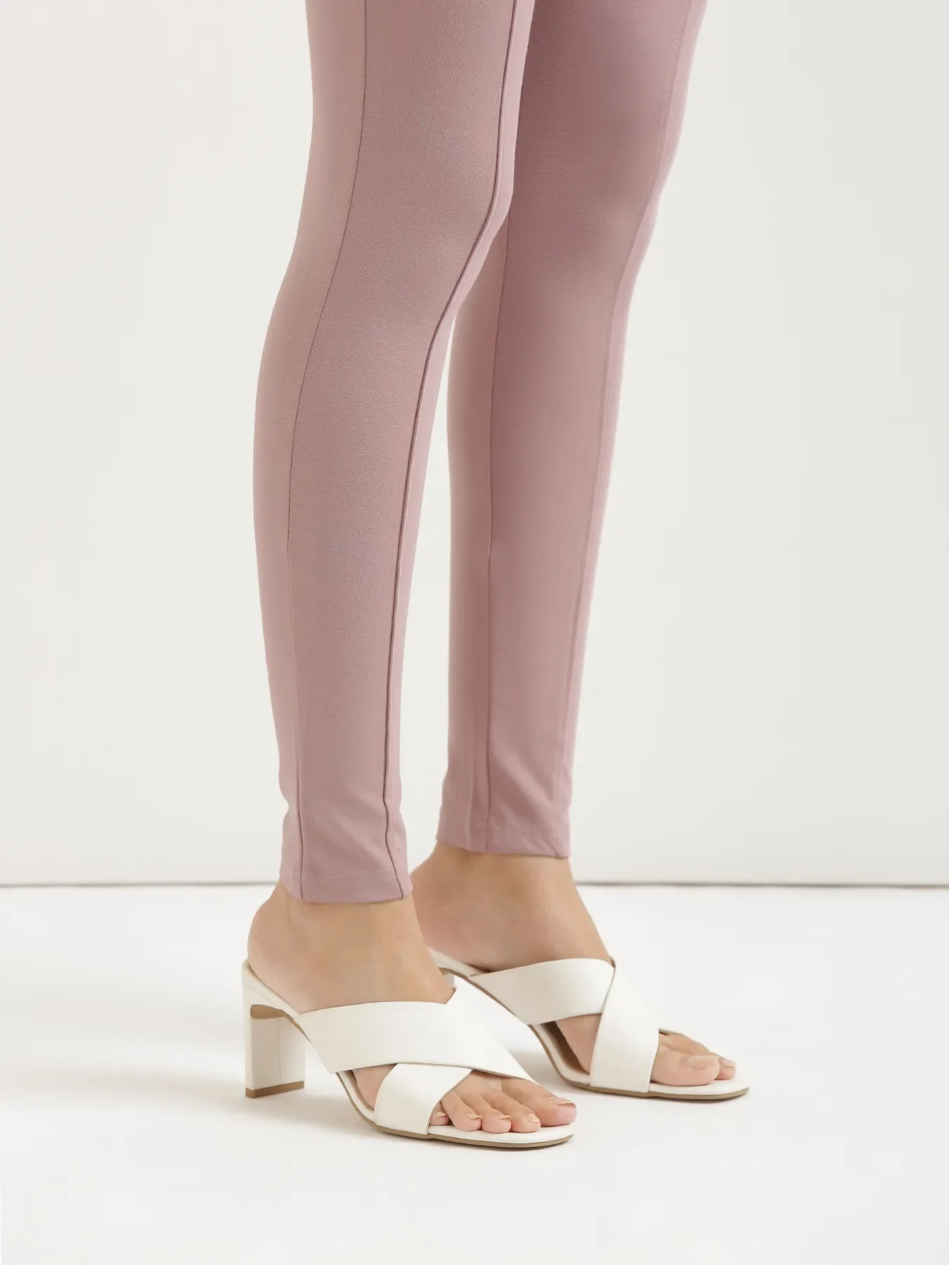 Women Ash 4-Way Stretchable Pants - Image 11