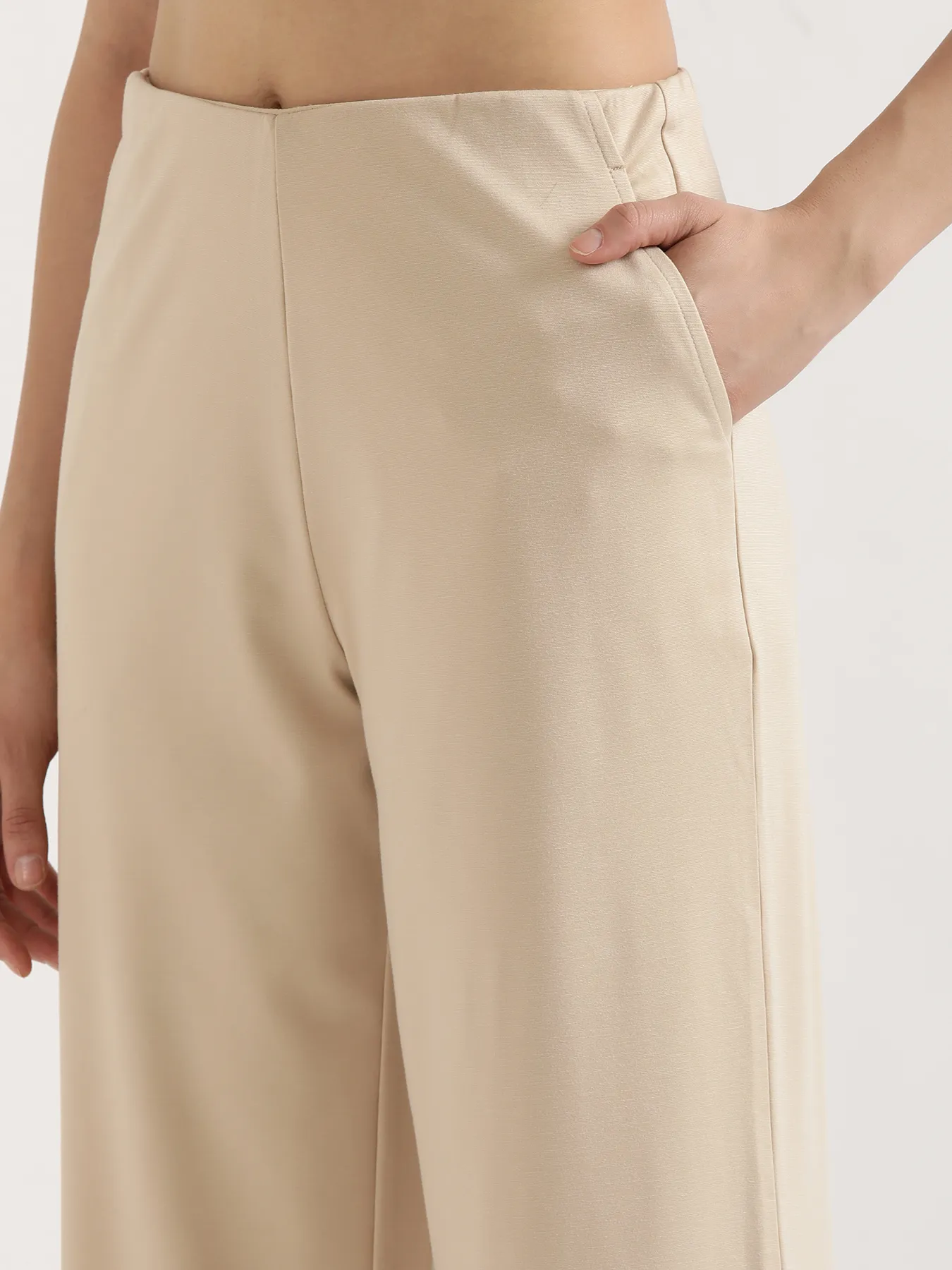 Women Beige Wide Leg Pants - Image 7