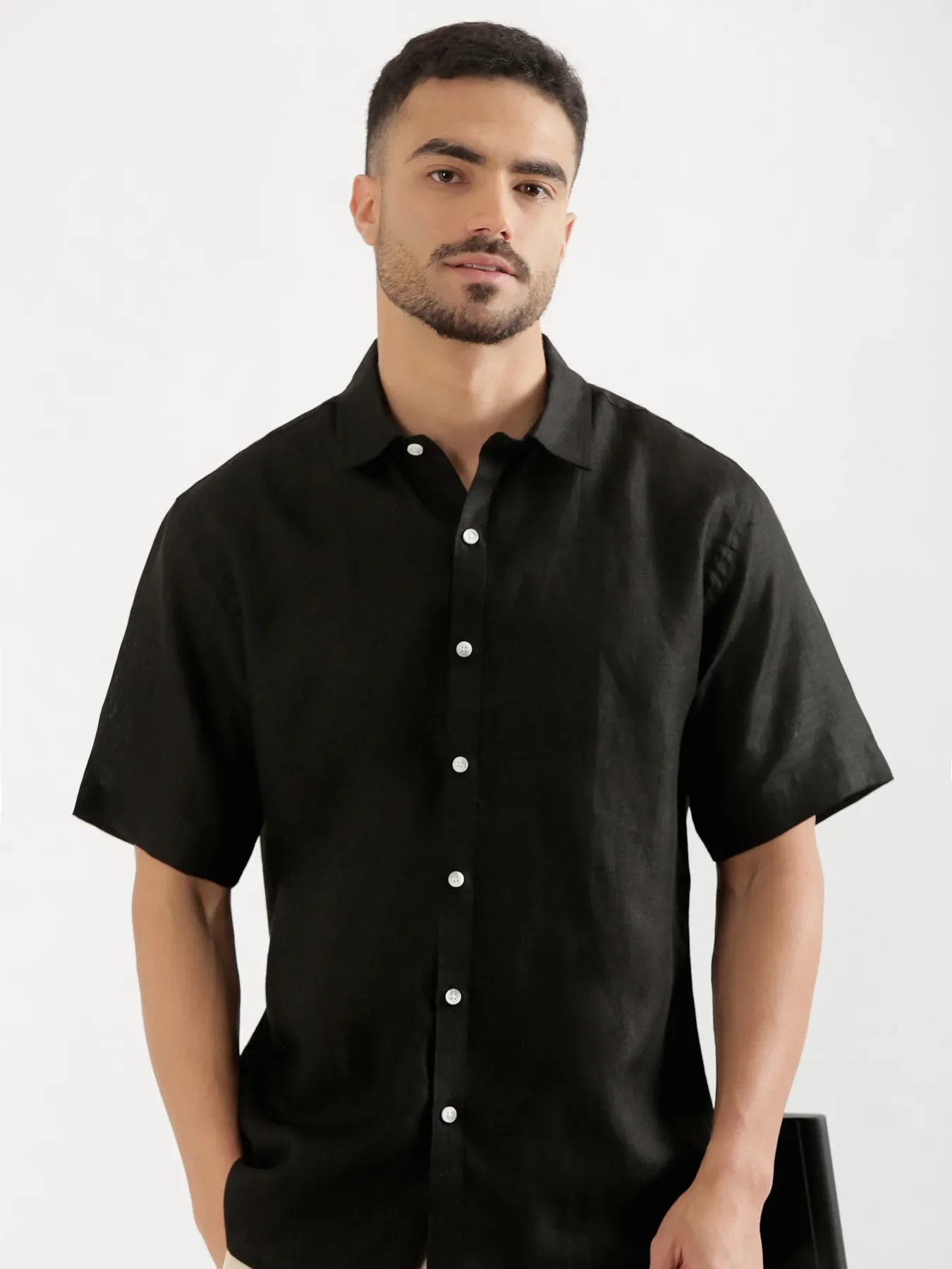 Men Black 100% Linen Half Sleeve Shirt - Image 2
