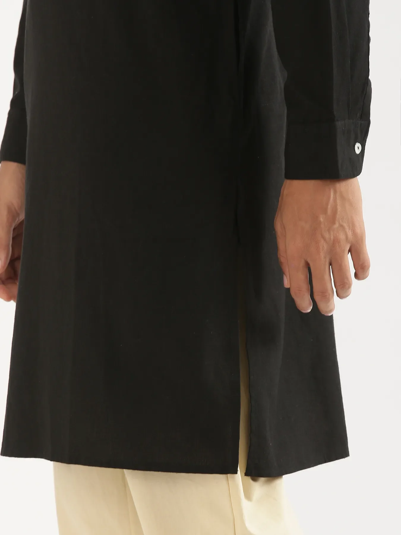 Men Black Airy Linen Long Kurta - Image 12