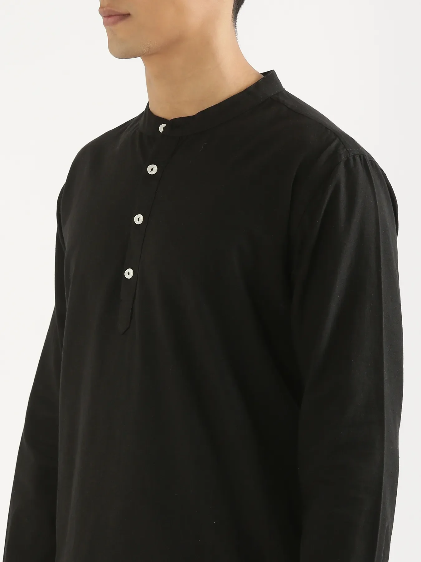 Men Black Airy Linen Long Kurta - Image 6