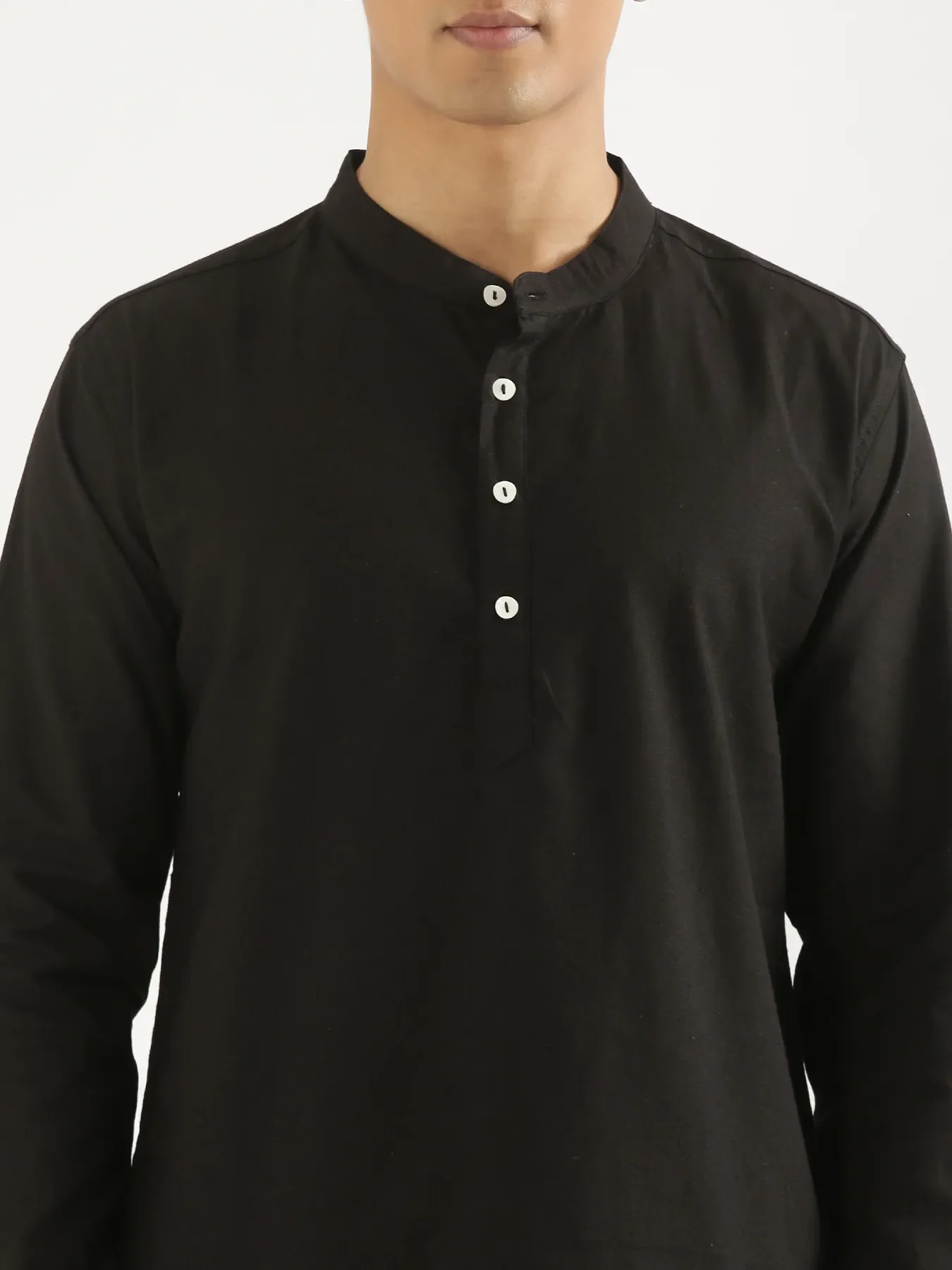 Men Black Airy Linen Short Kurta - Image 4