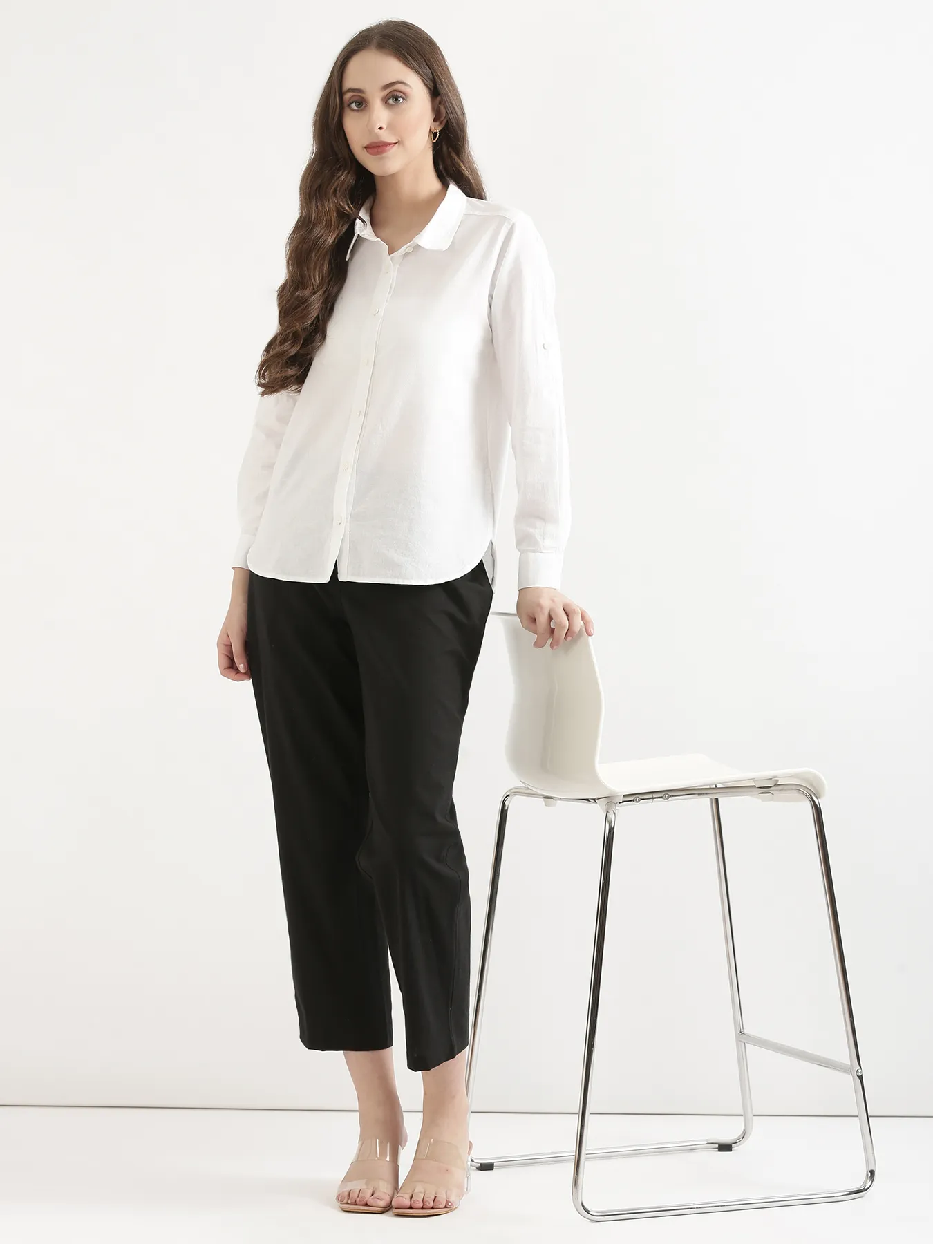 Women Black Airy Linen Straight Pants - Image 3