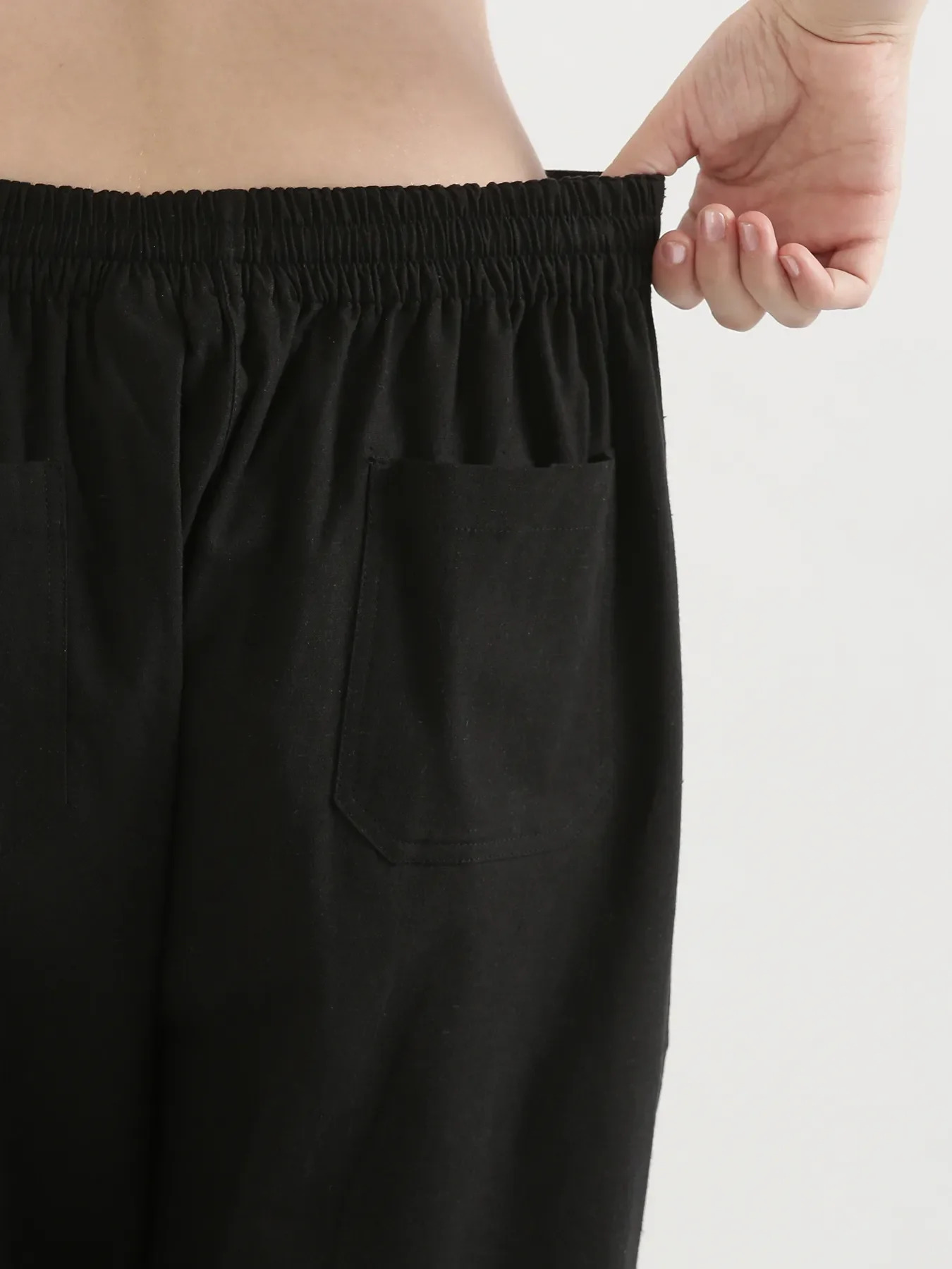 Women Black Airy Linen Straight Pants - Image 9