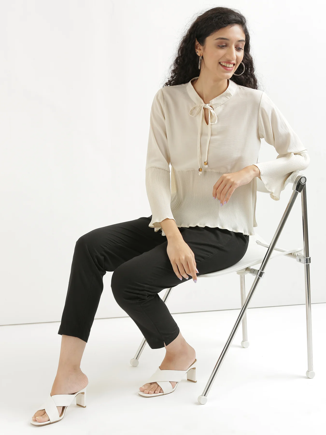 Women Black & White Cotton Pant - Image 10