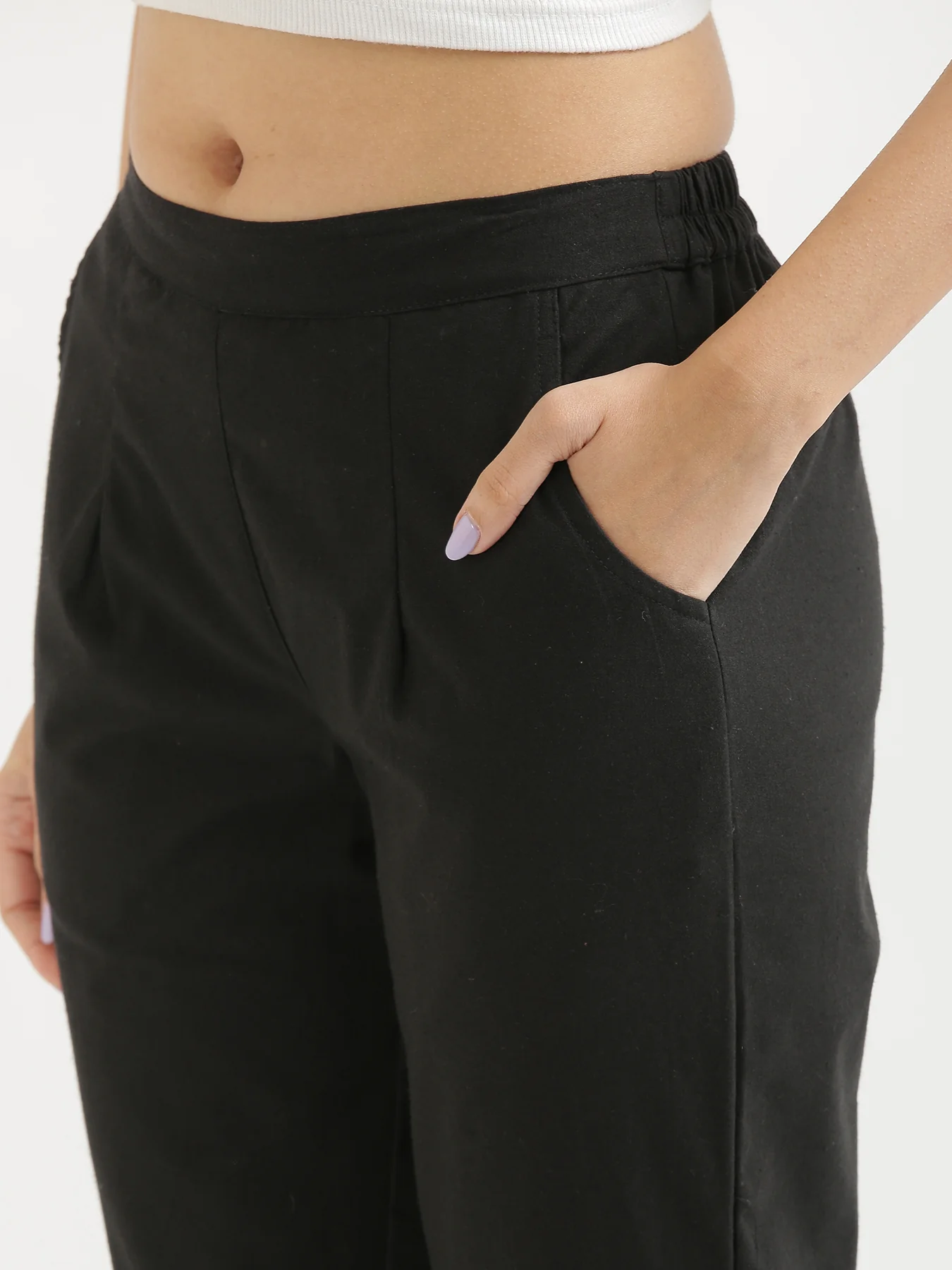 Women Black & White Cotton Pant - Image 12