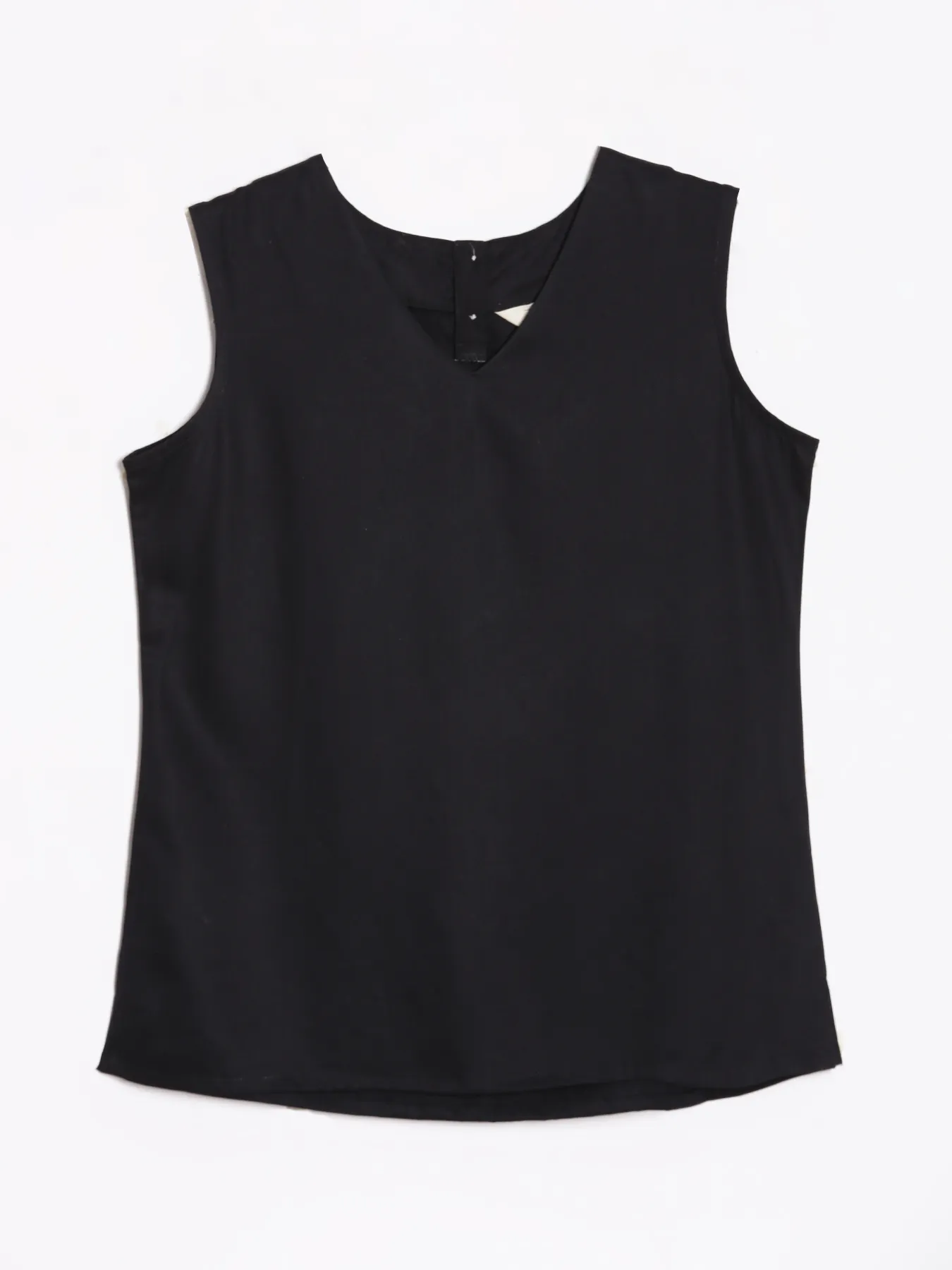 Women Black V-Neck Sleeveless Top - Image 11