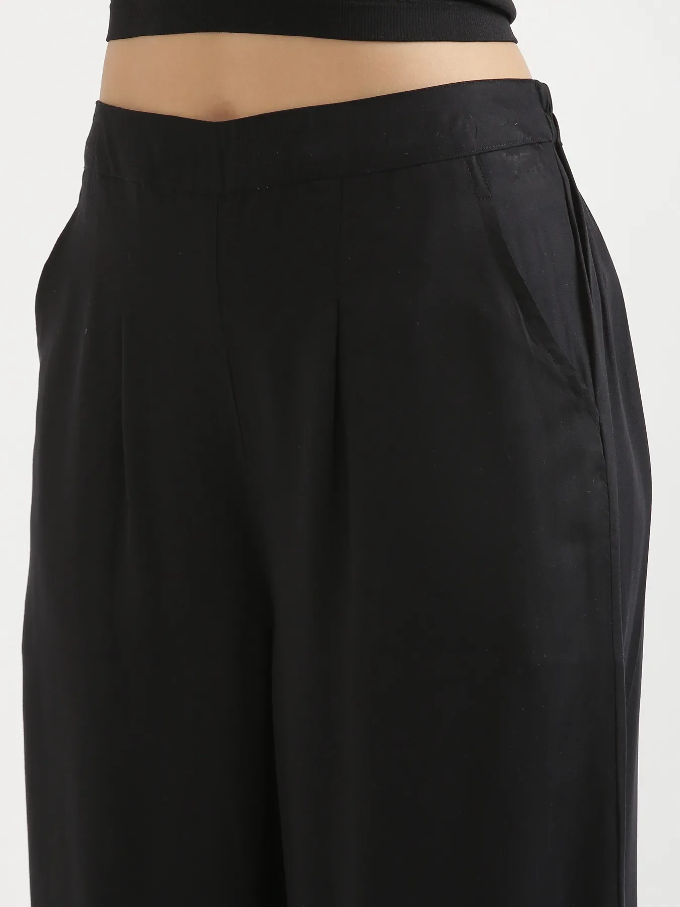 Women Black Viscose Palazzo Pant - Image 6