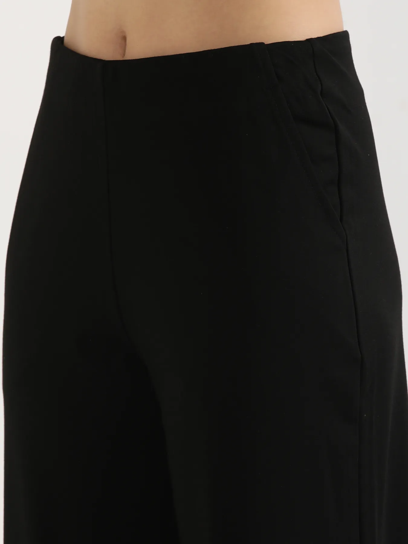 Women Black Wide Leg Pants - Image 11