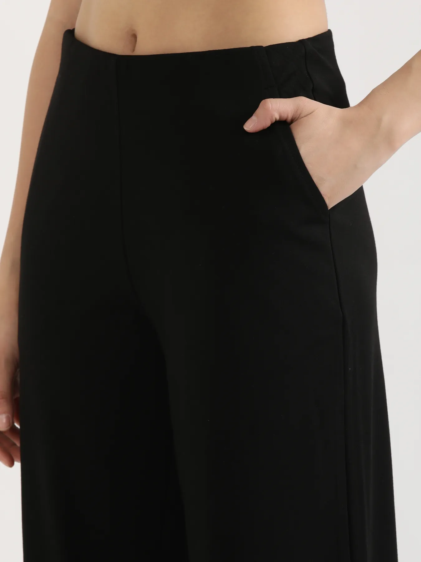 Women Black Wide Leg Pants - Image 8