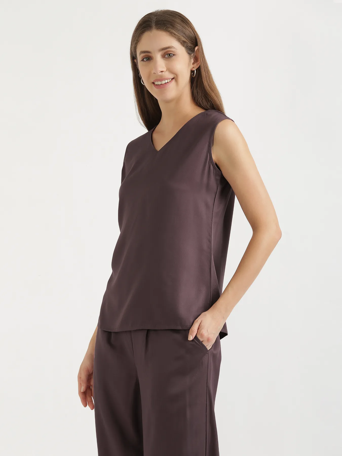 Women Brinjal V-Neck Sleeveless Top - Image 6