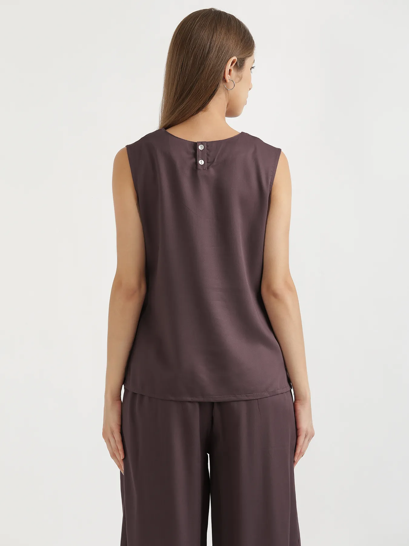 Women Brinjal V-Neck Sleeveless Top - Image 8