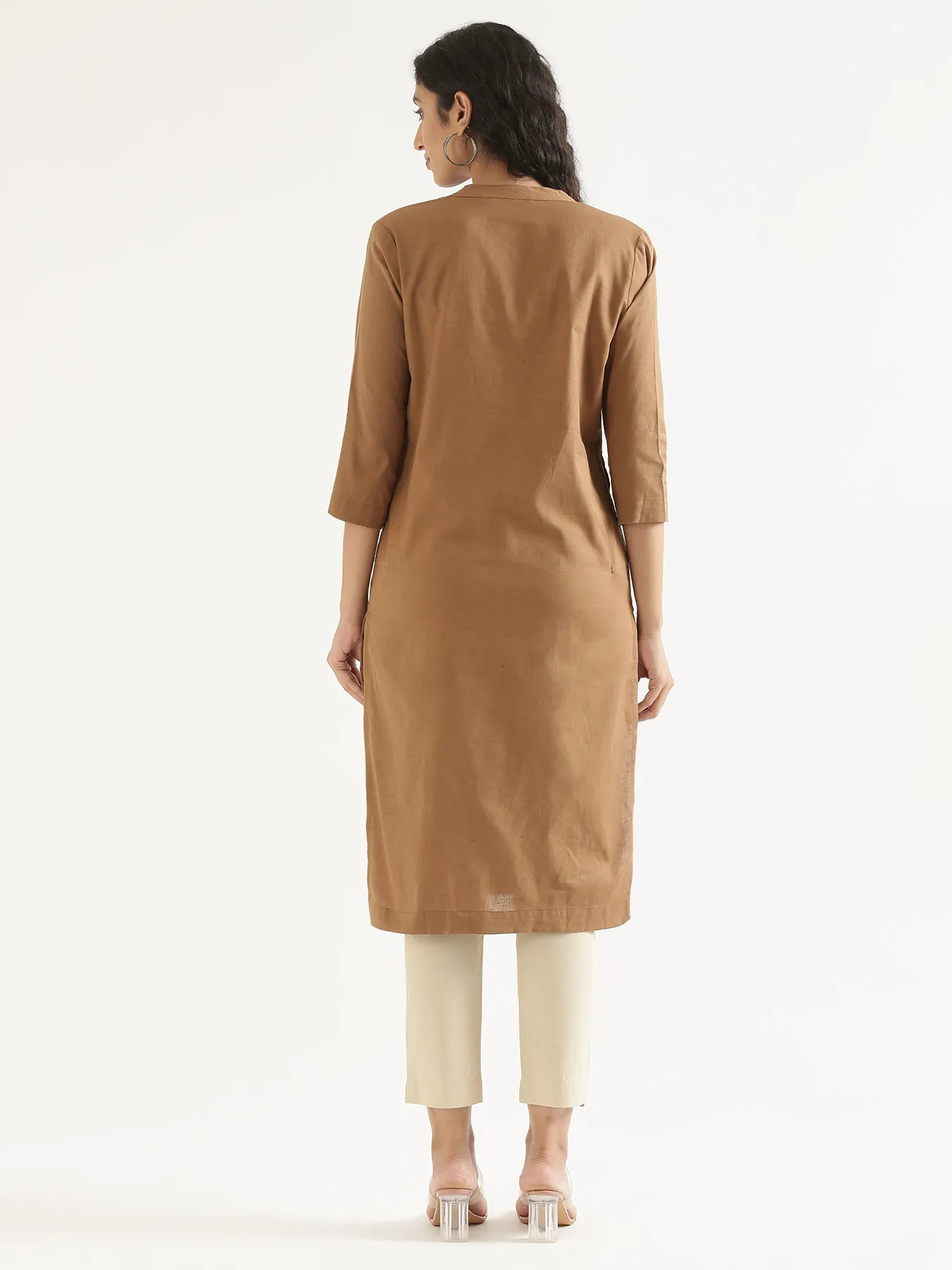 Women Coffee Brown Airy Linen Long Kurta - Image 10