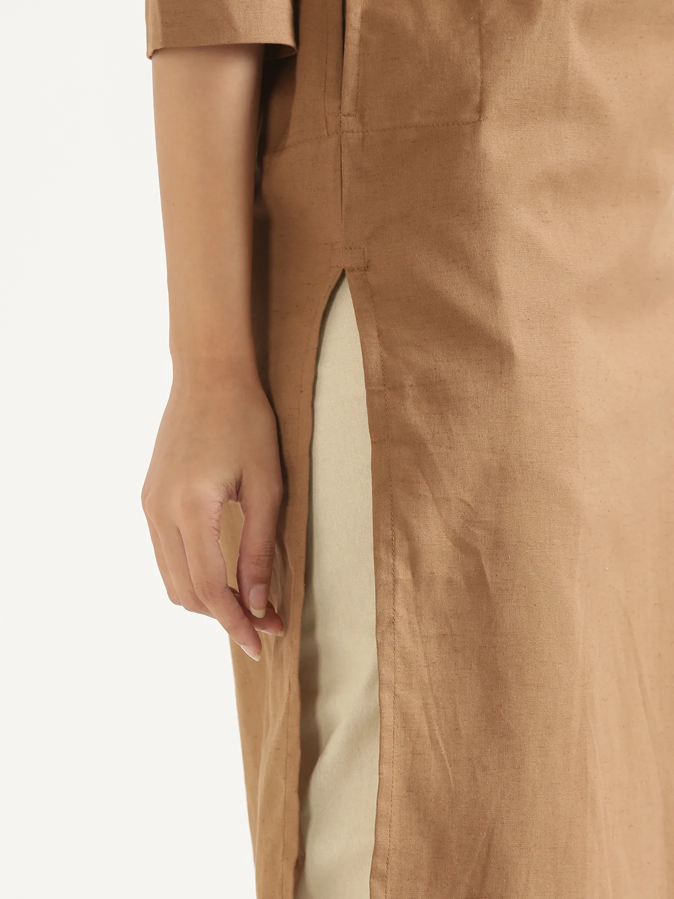 Women Coffee Brown Airy Linen Long Kurta - Image 8