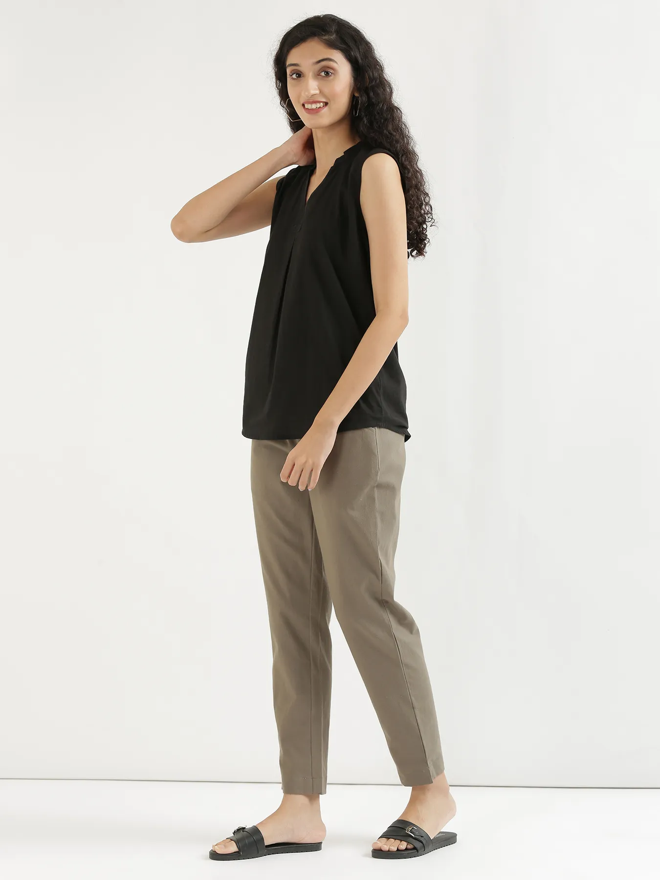 Women Grey Cotton Pant - Image 8