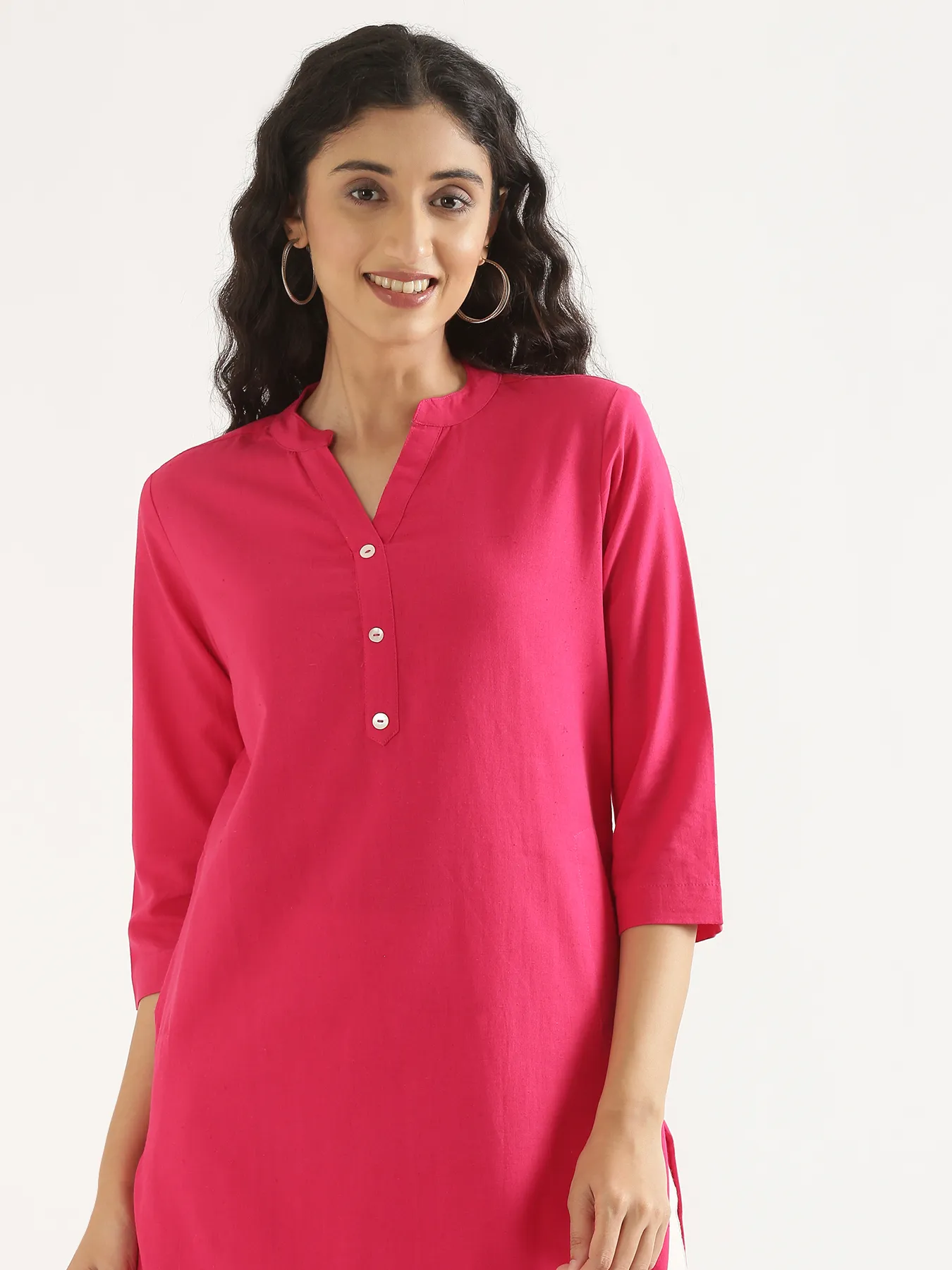 Women Hot Pink Airy Linen Long Kurta - Image 3
