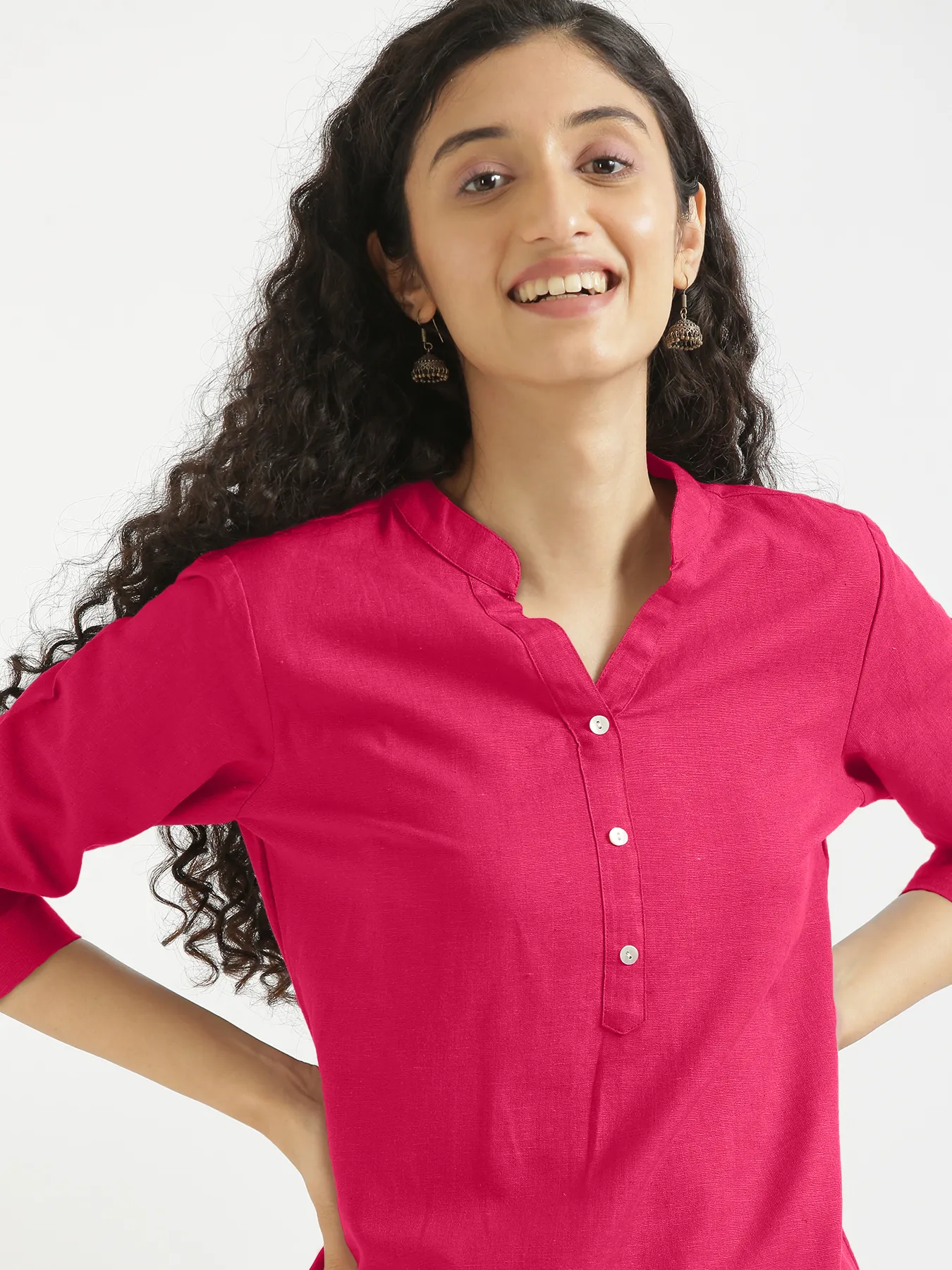 Women Hot Pink Airy Linen Short Kurta & White Cotton Pant Set - Image 4
