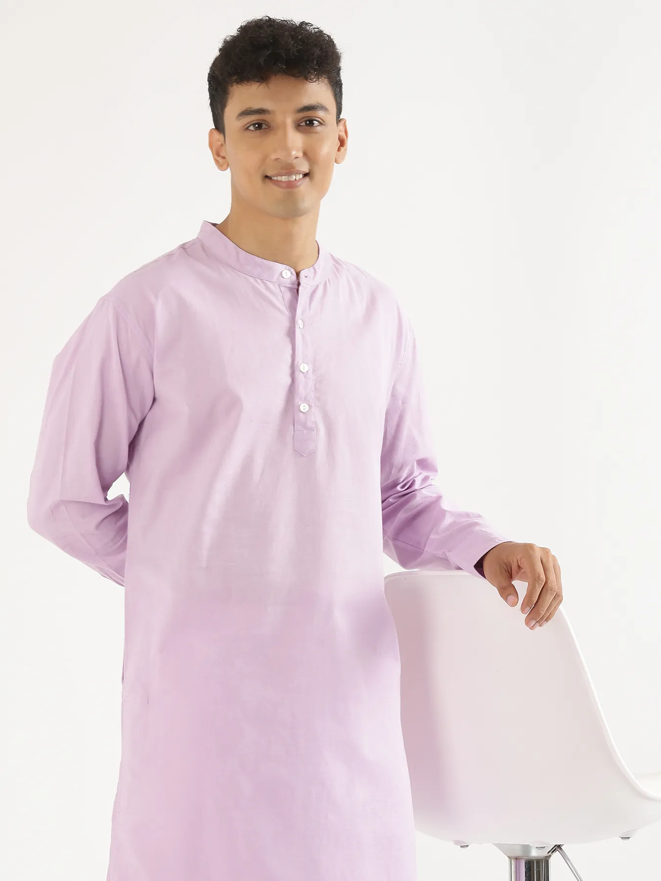 Men Lilac Airy Linen Long Kurta - Image 4