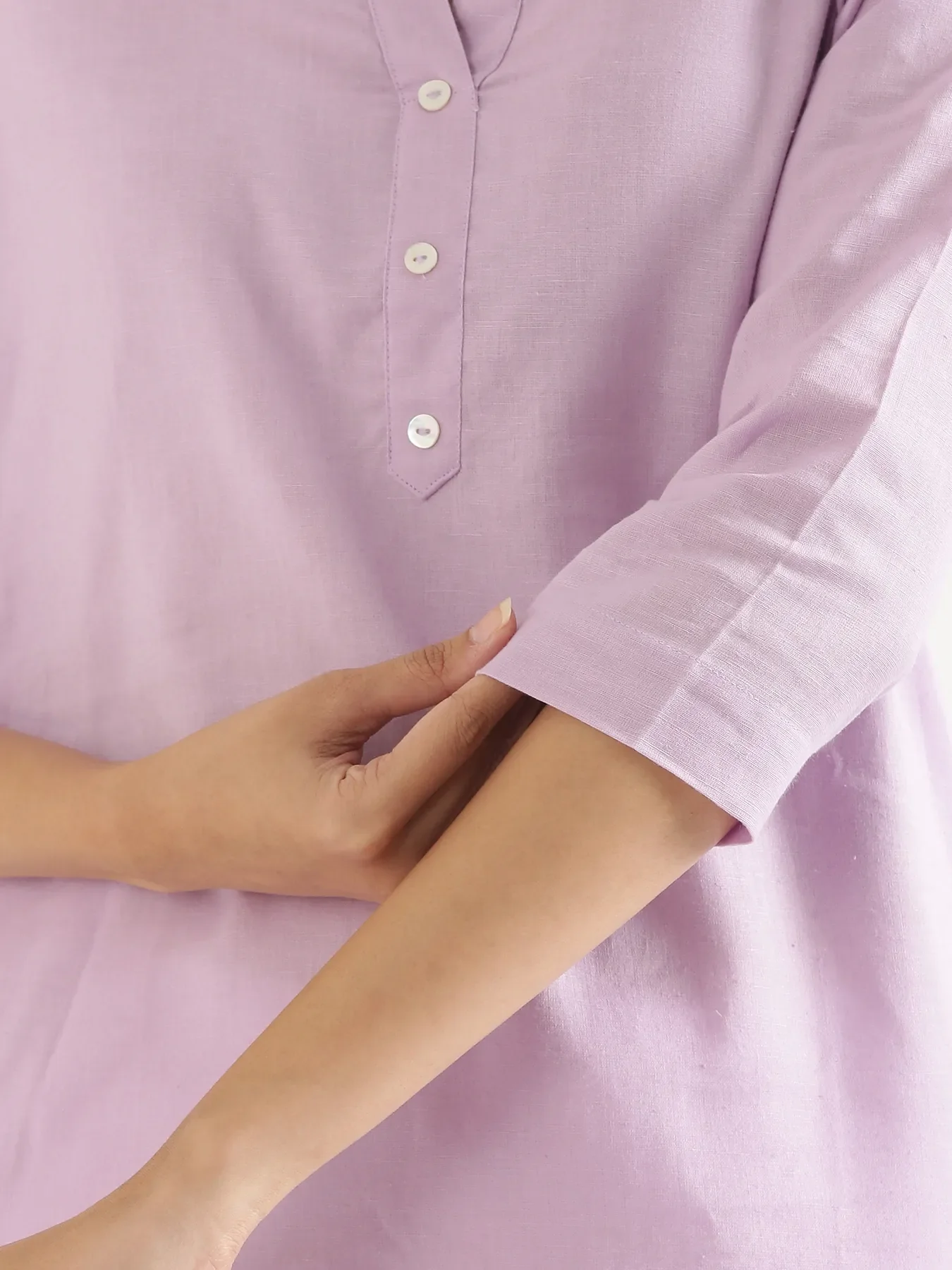 Women Lilac Airy Linen Long Kurta & White Cotton Pant Set - Image 12