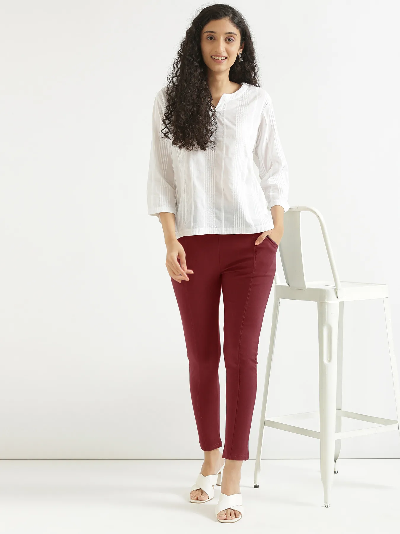Women Maroon 4-Way Stretchable Pants - Image 11