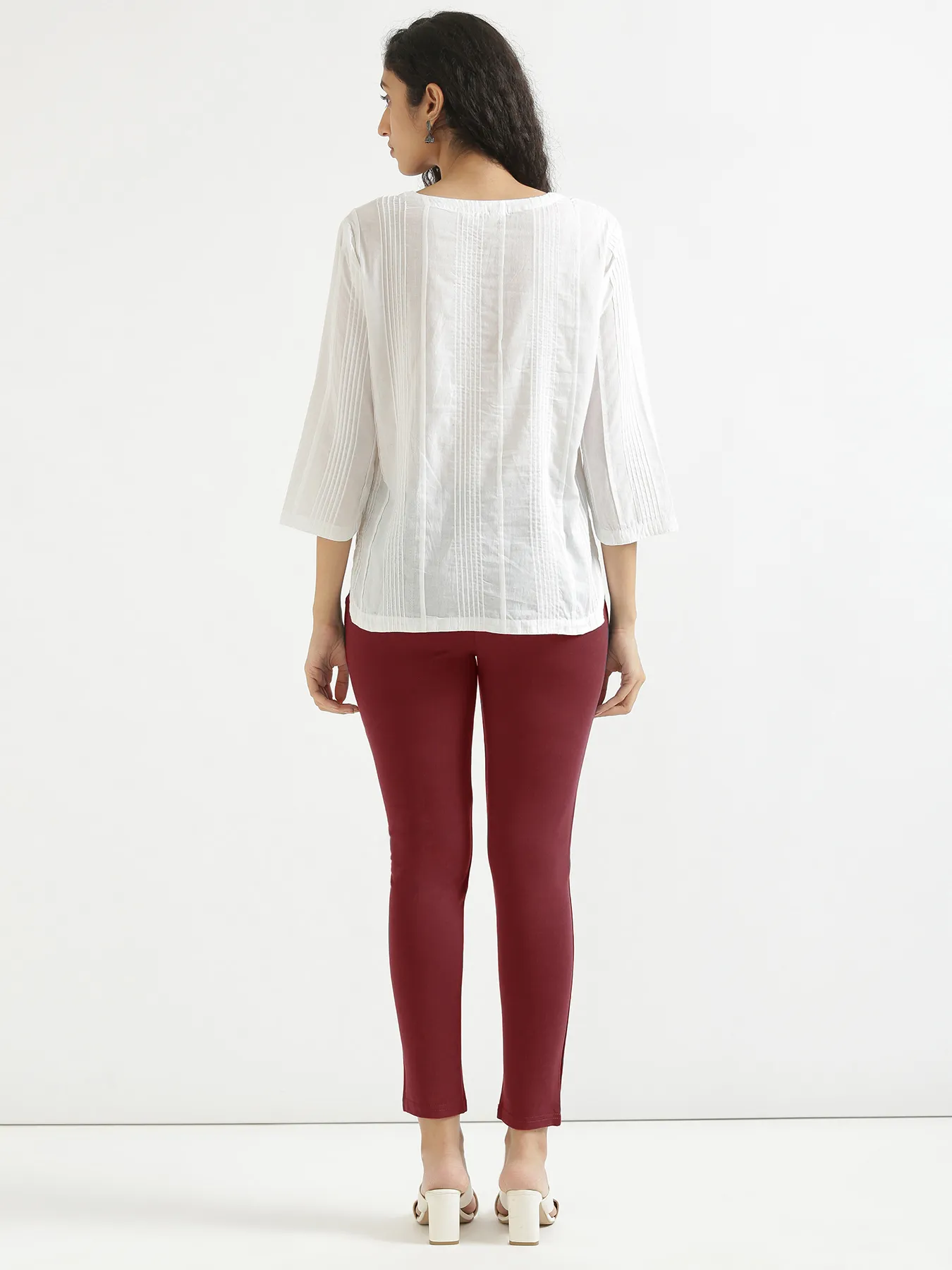 Women Maroon 4-Way Stretchable Pants - Image 9
