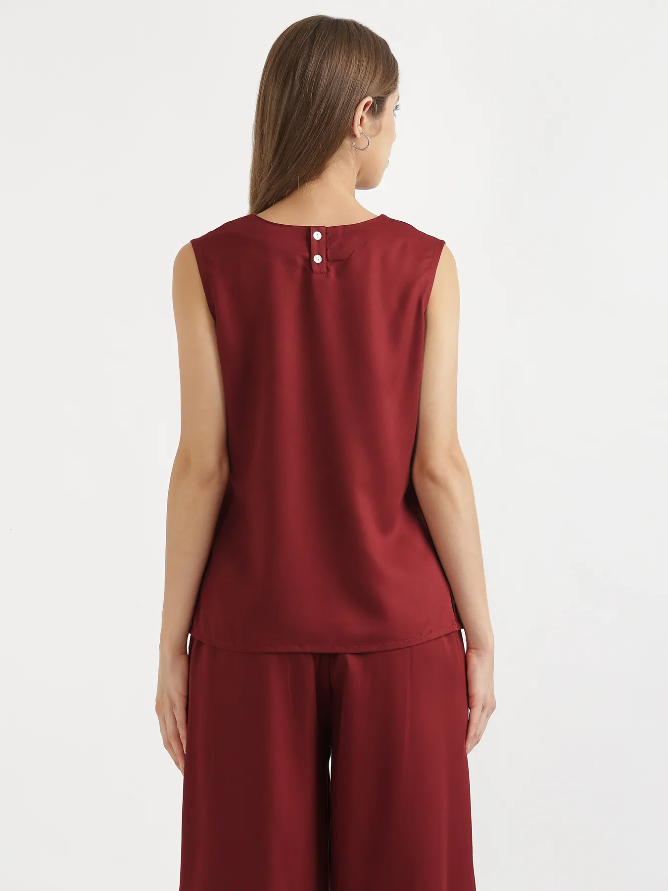 Women Maroon V-Neck Sleeveless Top - Image 8