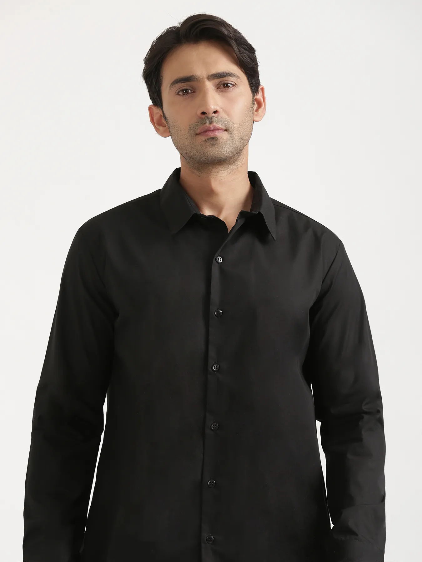 Men Black Better Cotton Full Sleeve Shirt & Khakhi Linen Blend Straight Pant - Image 3