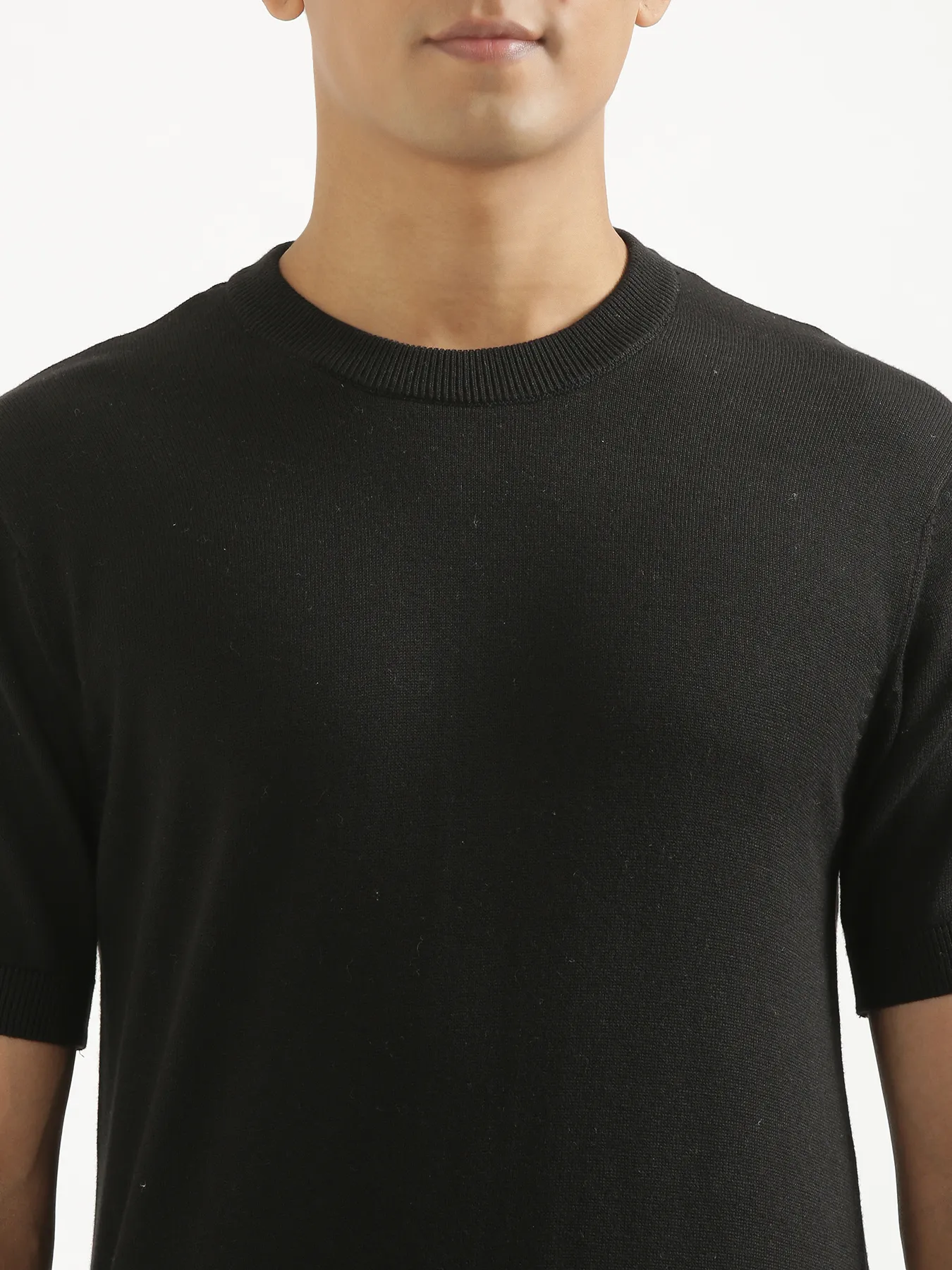 Men Black Flat Knit Round Neck T-shirt - Image 3