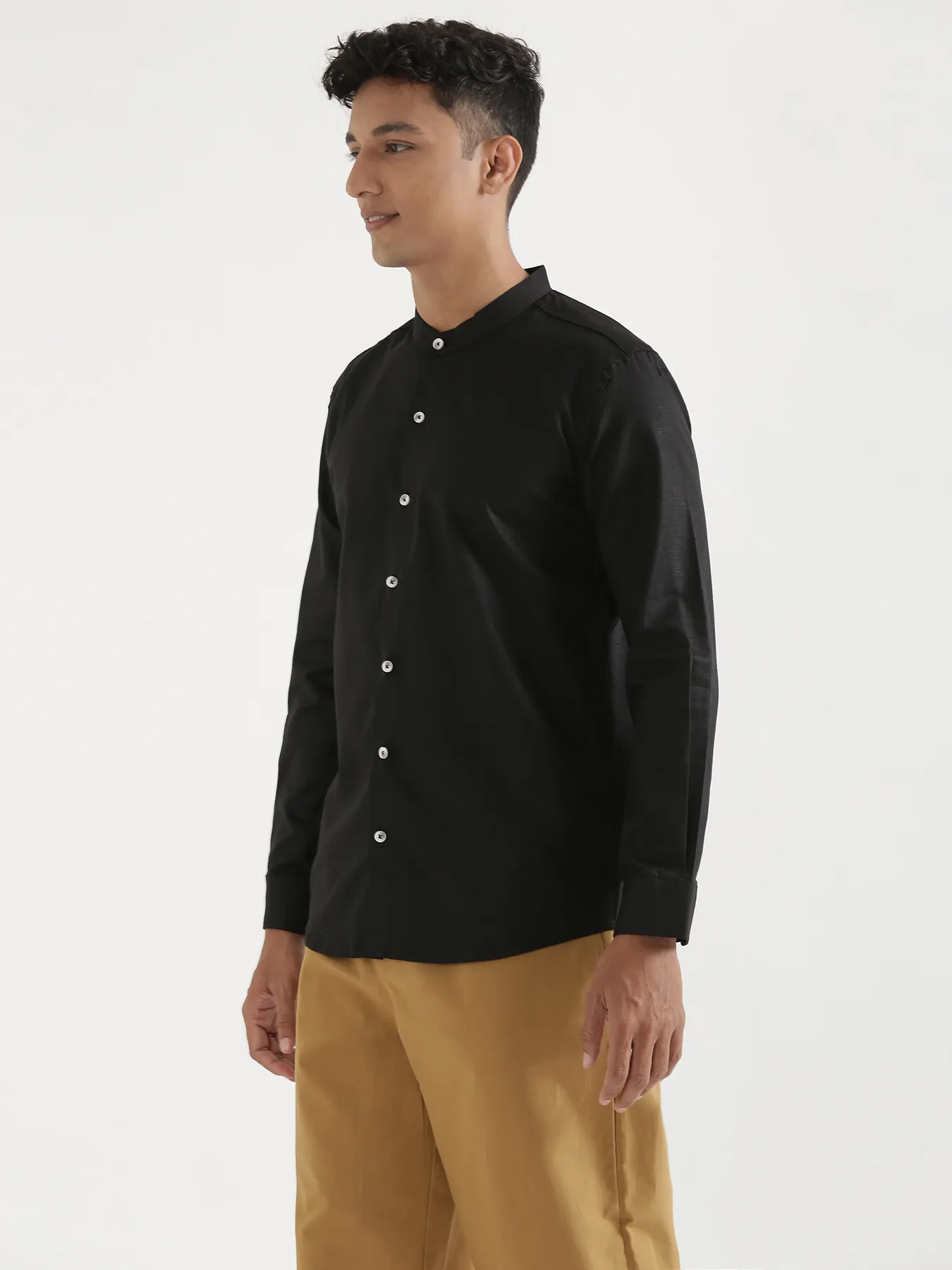 Men Black Linen Blend Mandarin Collar Shirt - Image 10