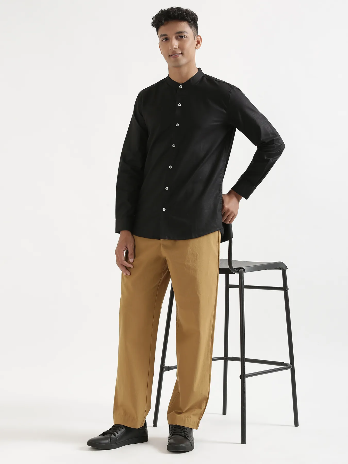 Men Black Linen Blend Mandarin Collar Shirt - Image 12