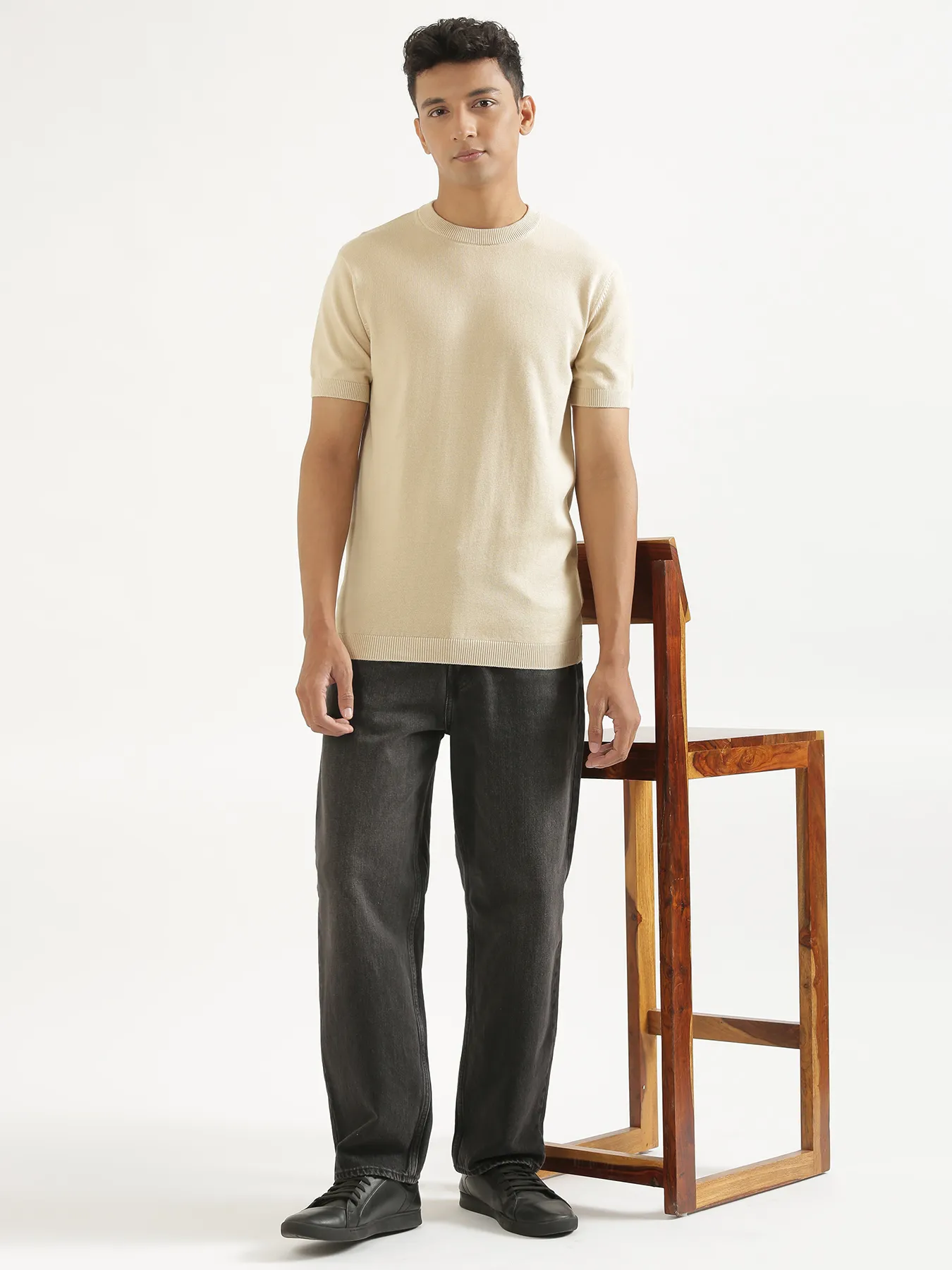 Men Beige Flat Knit Round Neck T-shirt - Image 9