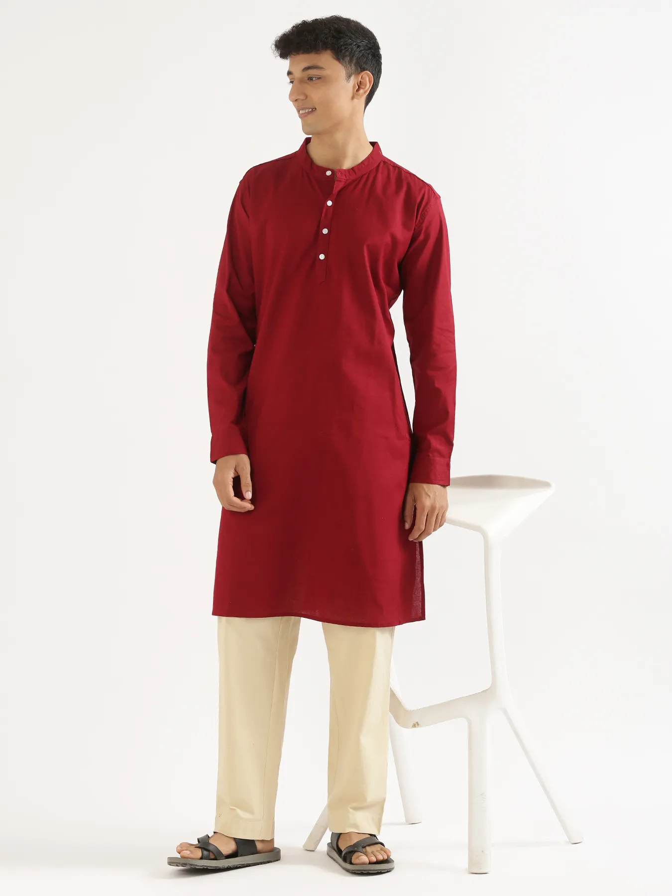 Men Maroon Airy Linen Long Kurta - Image 8