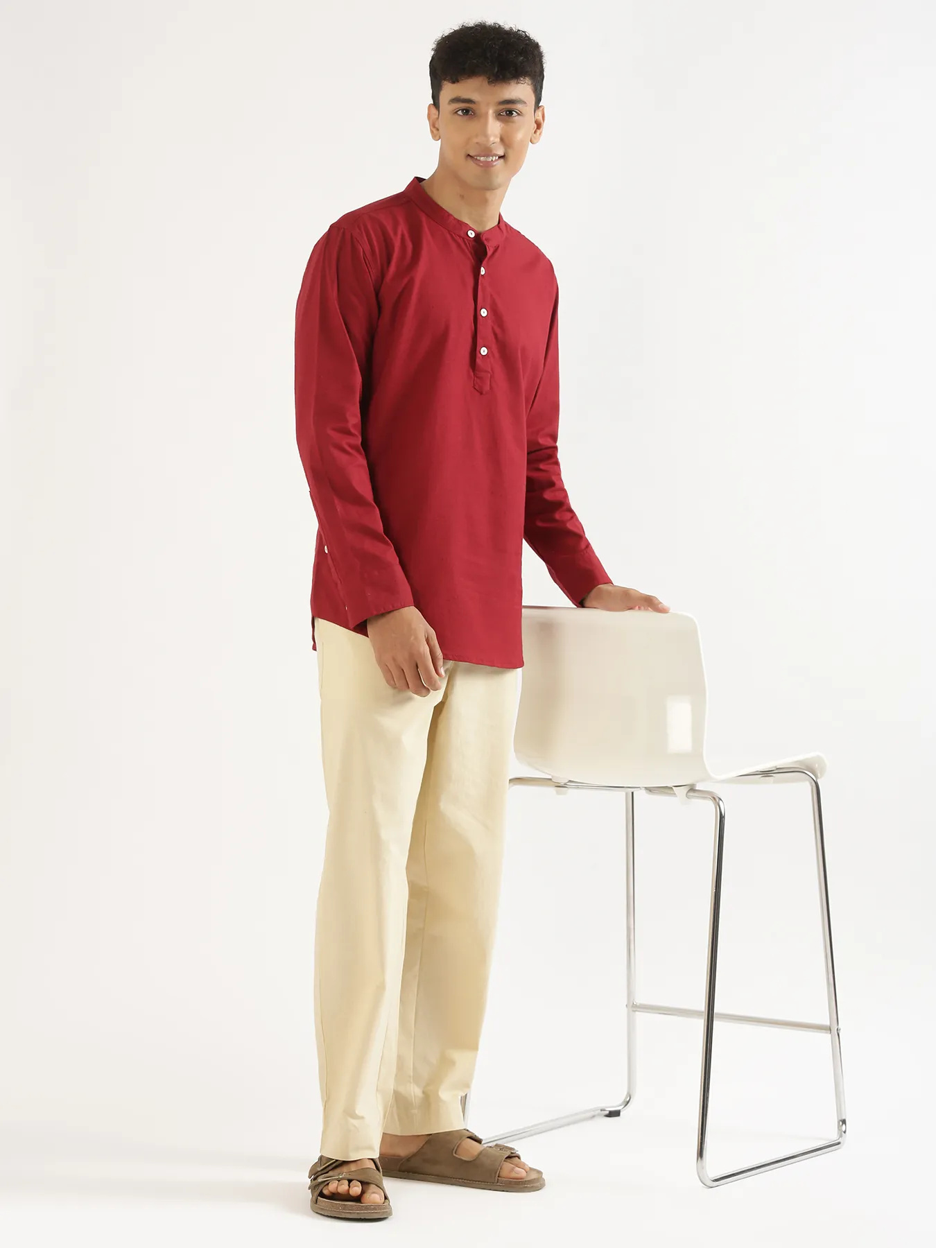 Men Maroon Airy Linen Short Kurta - Image 11