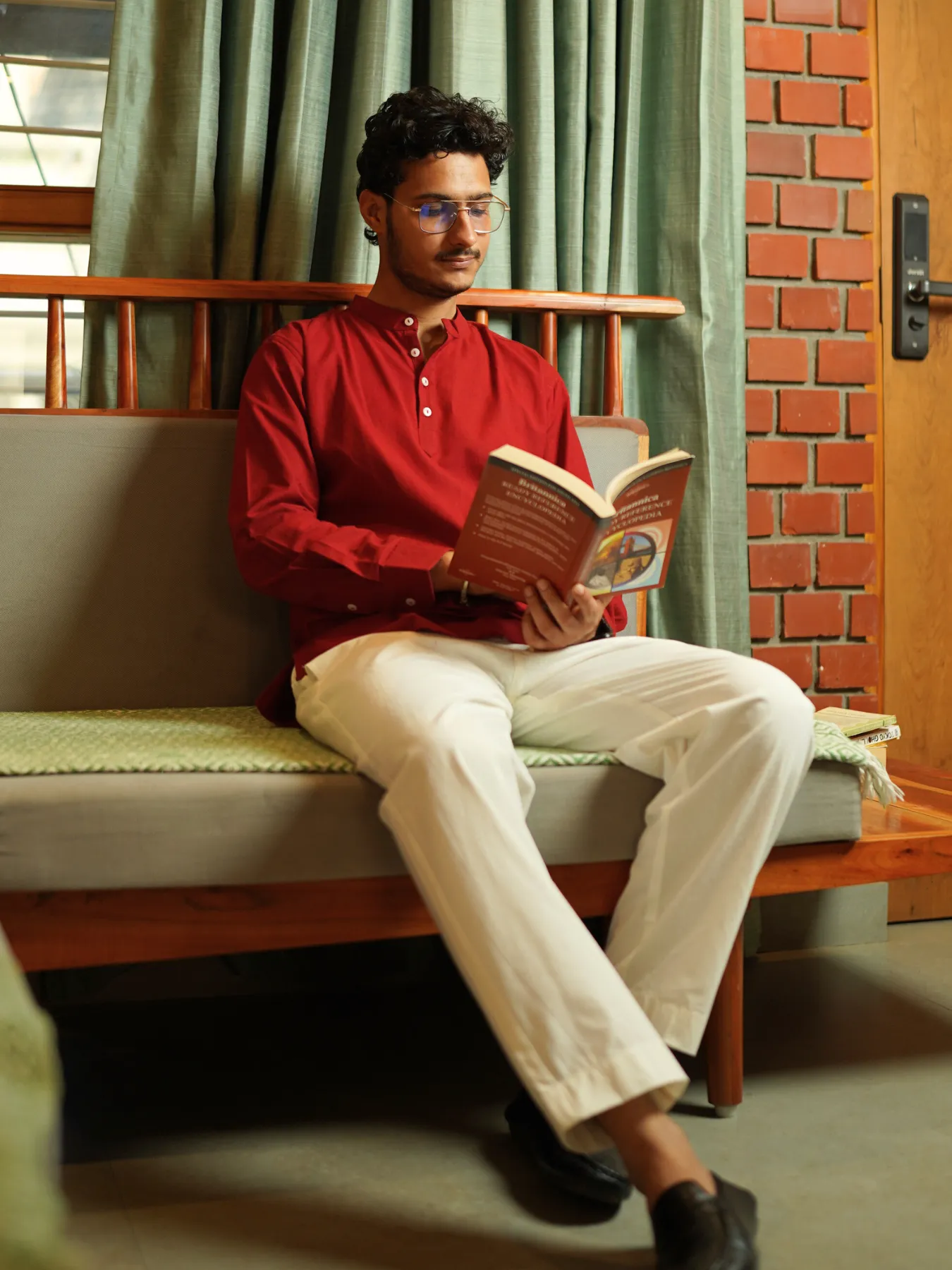 Men Maroon Airy Linen Short Kurta - Image 6