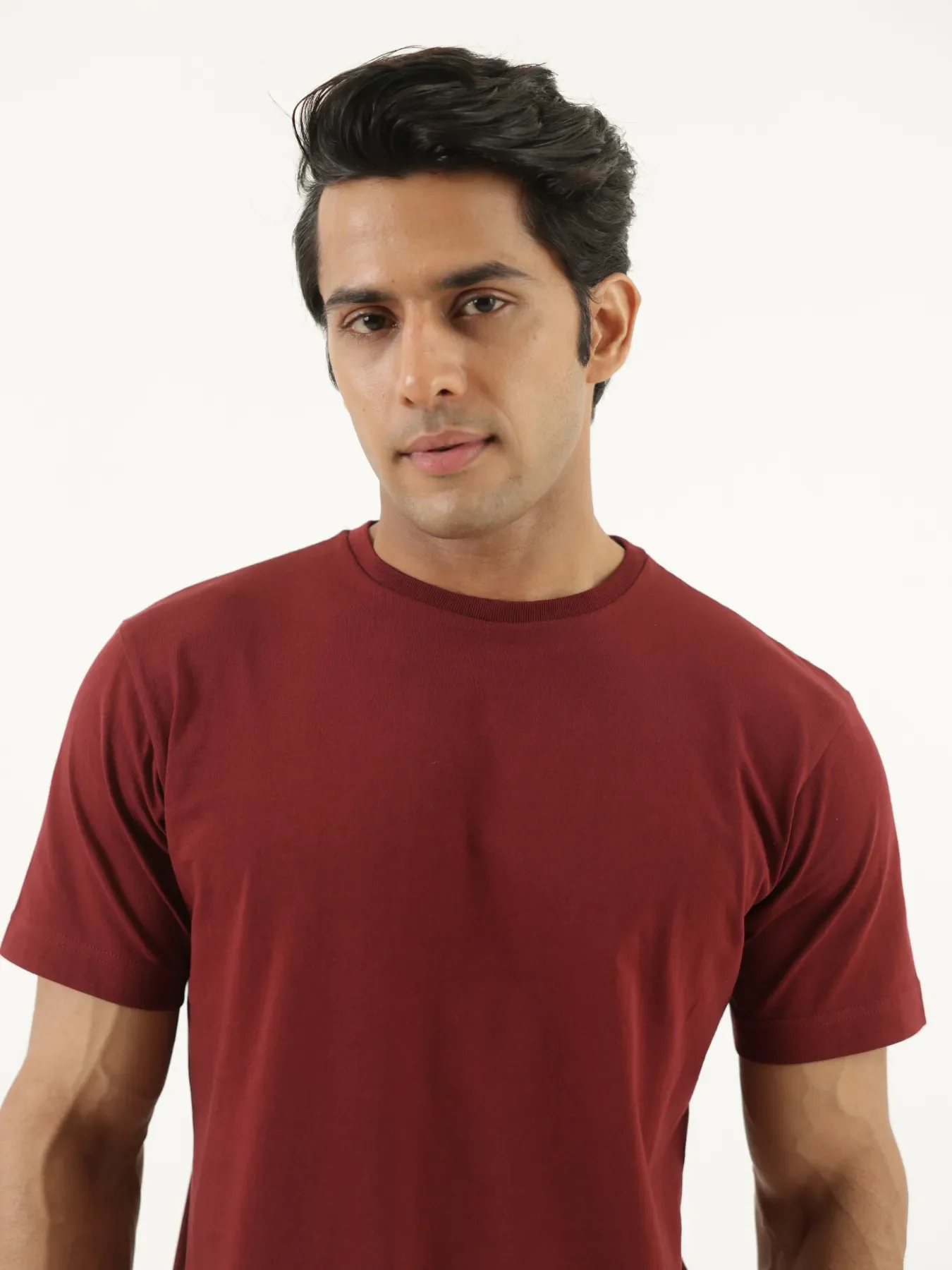 Men Maroon Round Neck T-shirt - Image 3