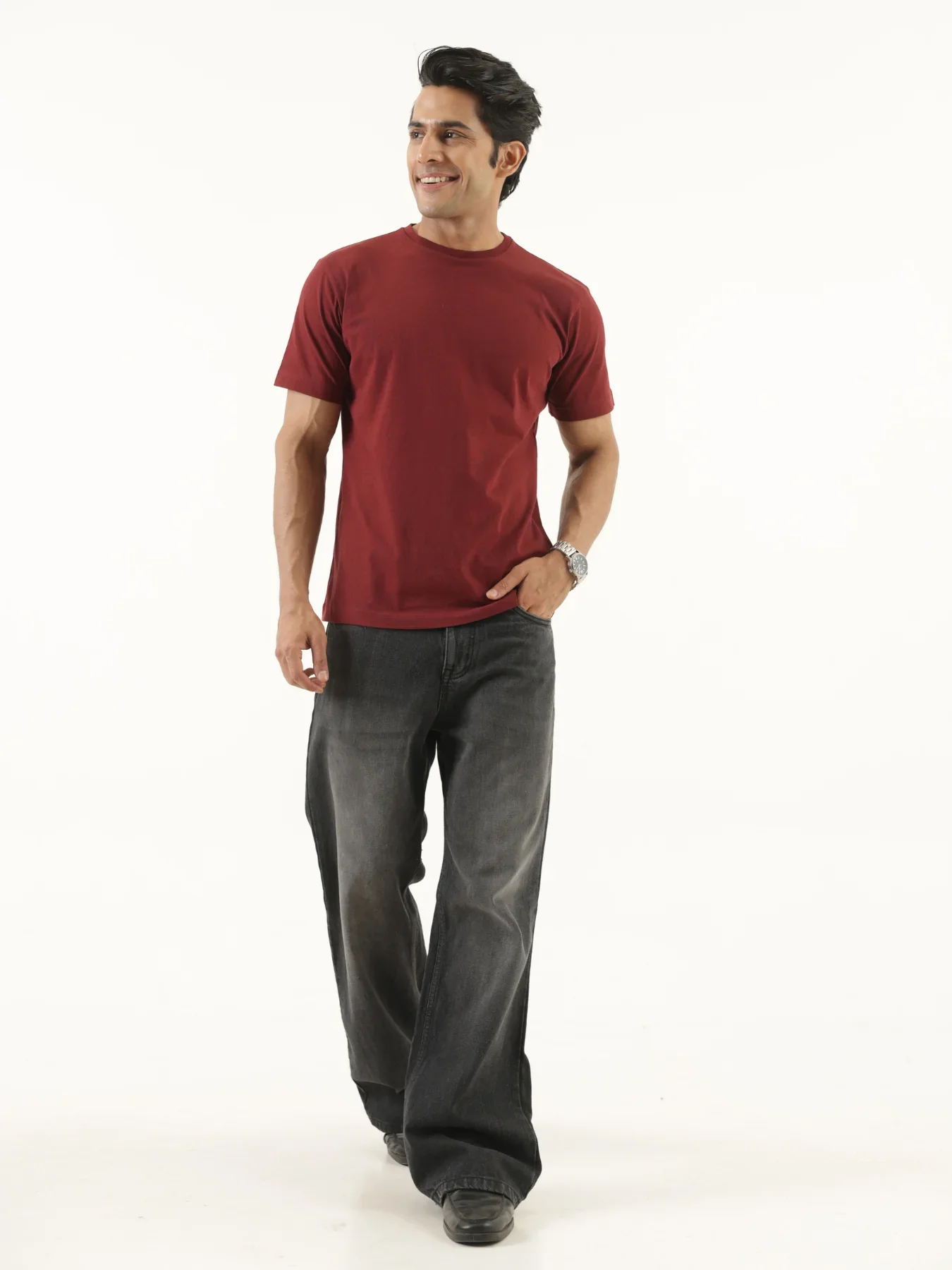 Men Maroon Round Neck T-shirt - Image 6