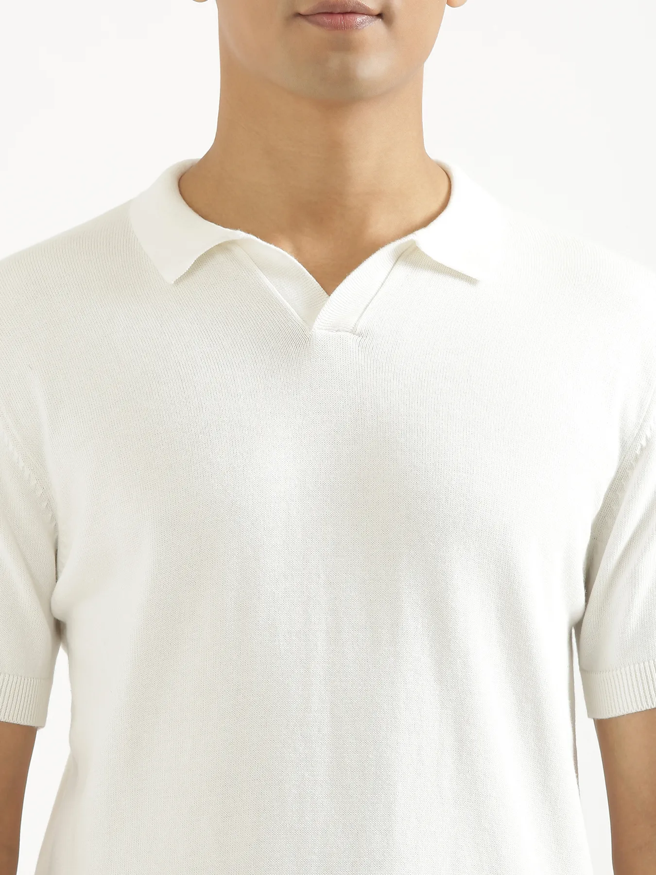 Men Off White Flat Knit Polo - Image 5