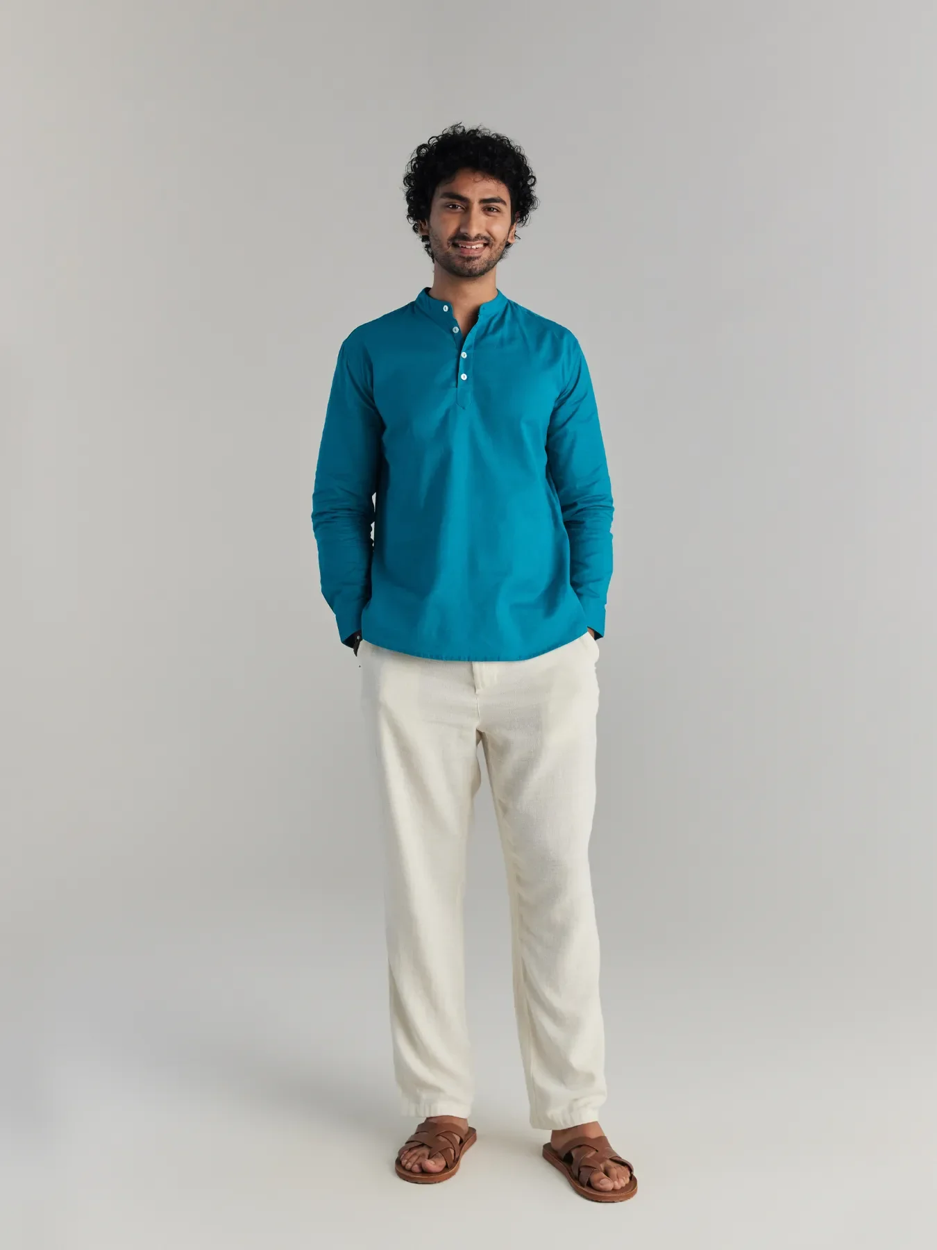 Men Teal Airy Linen Short Kurta - Image 3