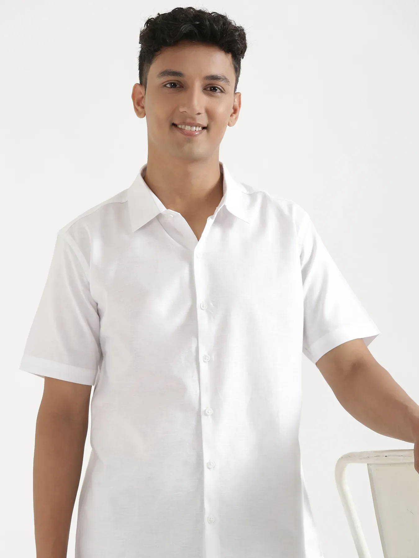 Men White Linen Blend Short Sleeve Shirt - Image 2