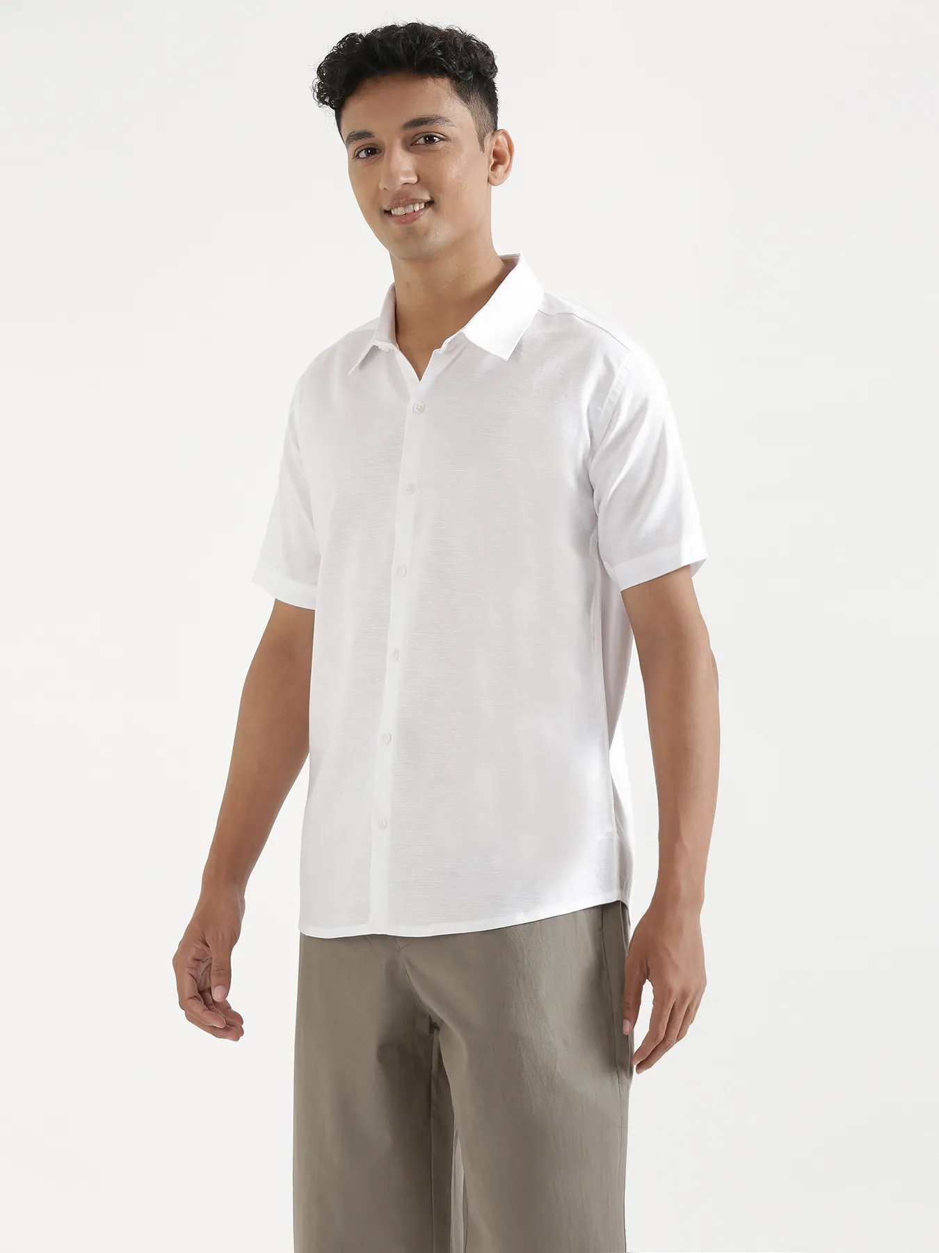 Men White Linen Blend Short Sleeve Shirt - Image 4