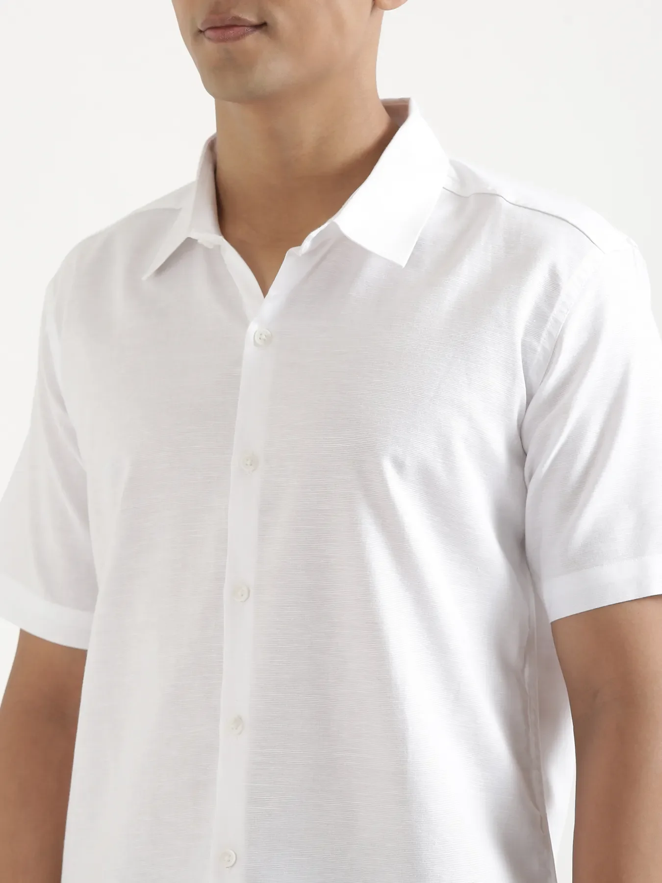 Men White Linen Blend Short Sleeve Shirt - Image 5