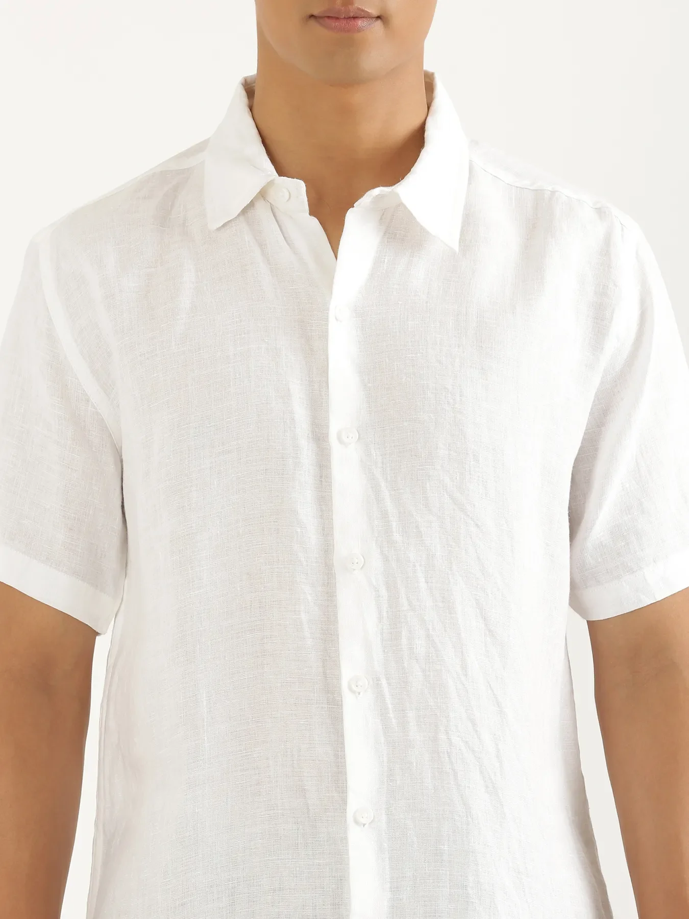 Men White Pure Linen Short Sleeve Shirt - Image 4