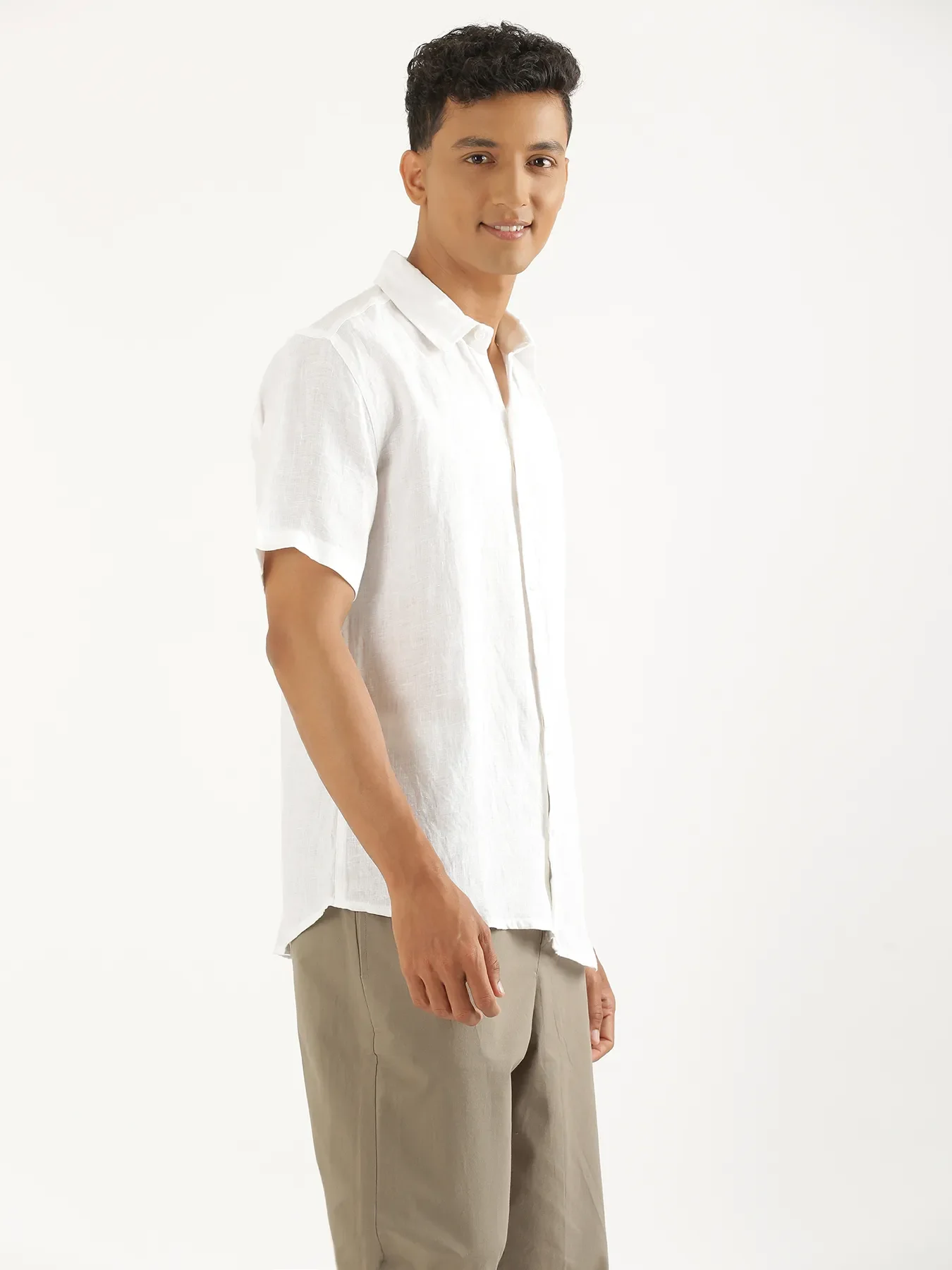 Men White Pure Linen Short Sleeve Shirt - Image 7