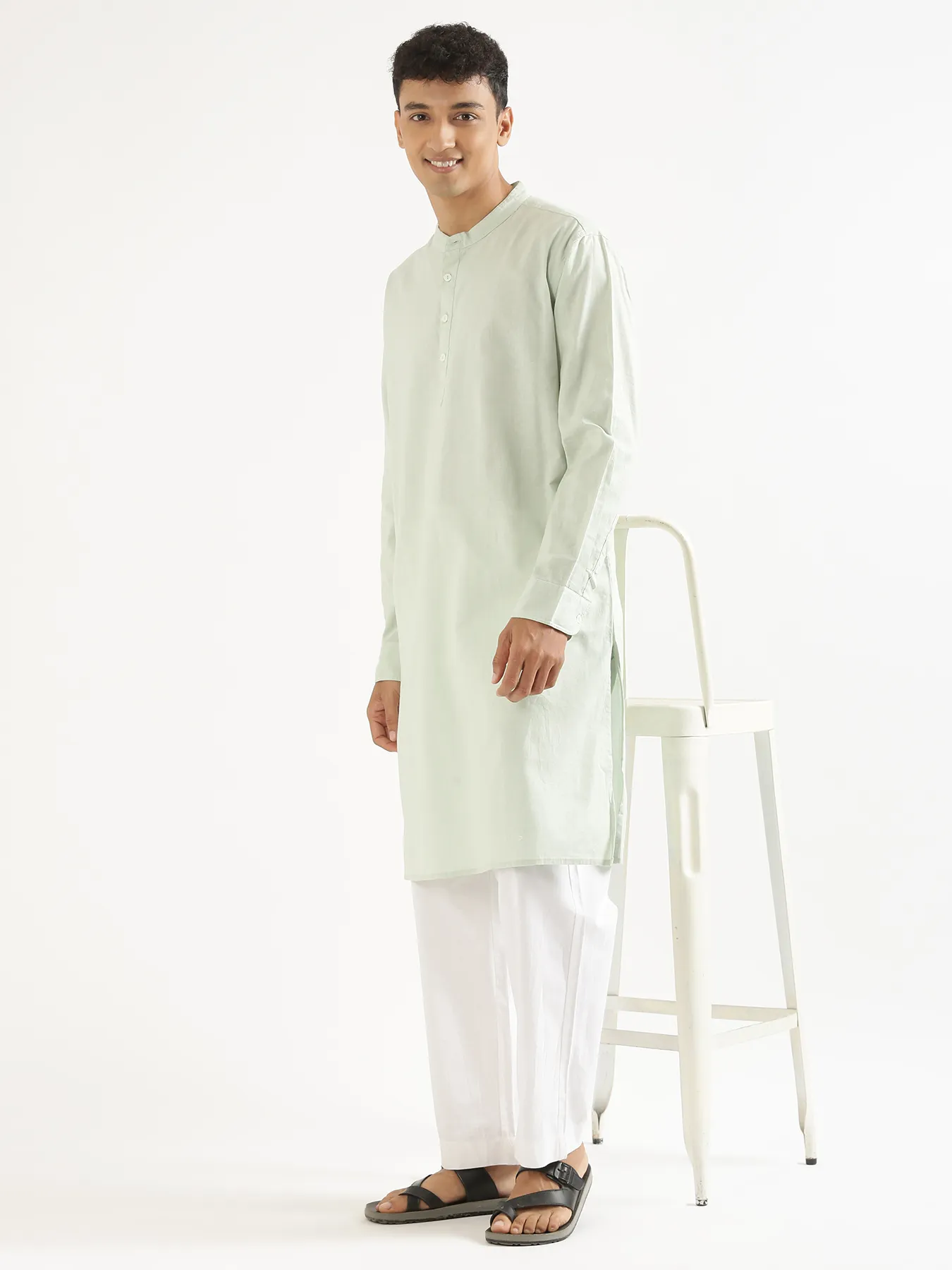 Men Mint Green Airy Linen Long Kurta - Image 9