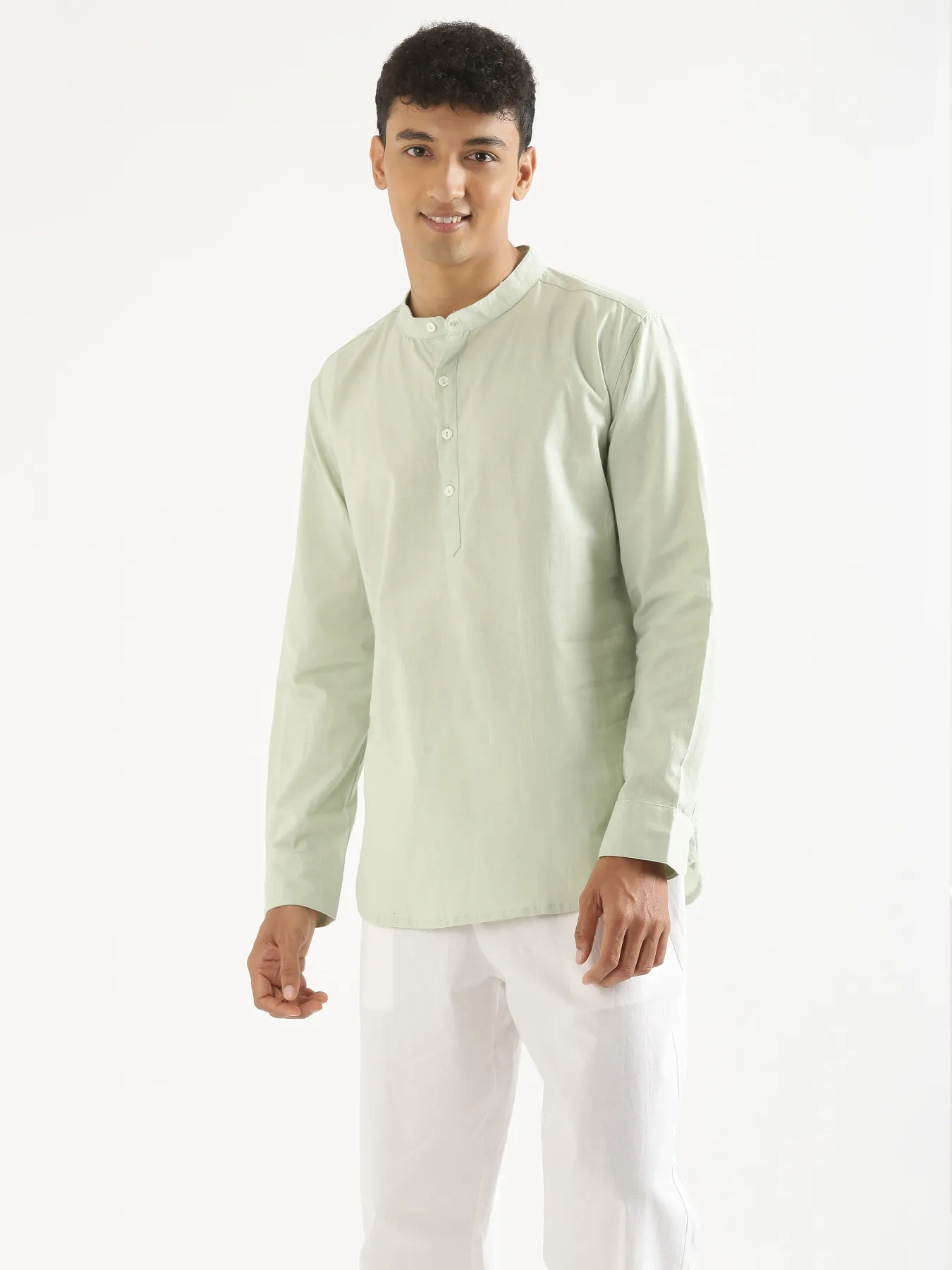 Men Mint Green Airy Linen Short Kurta - Image 3