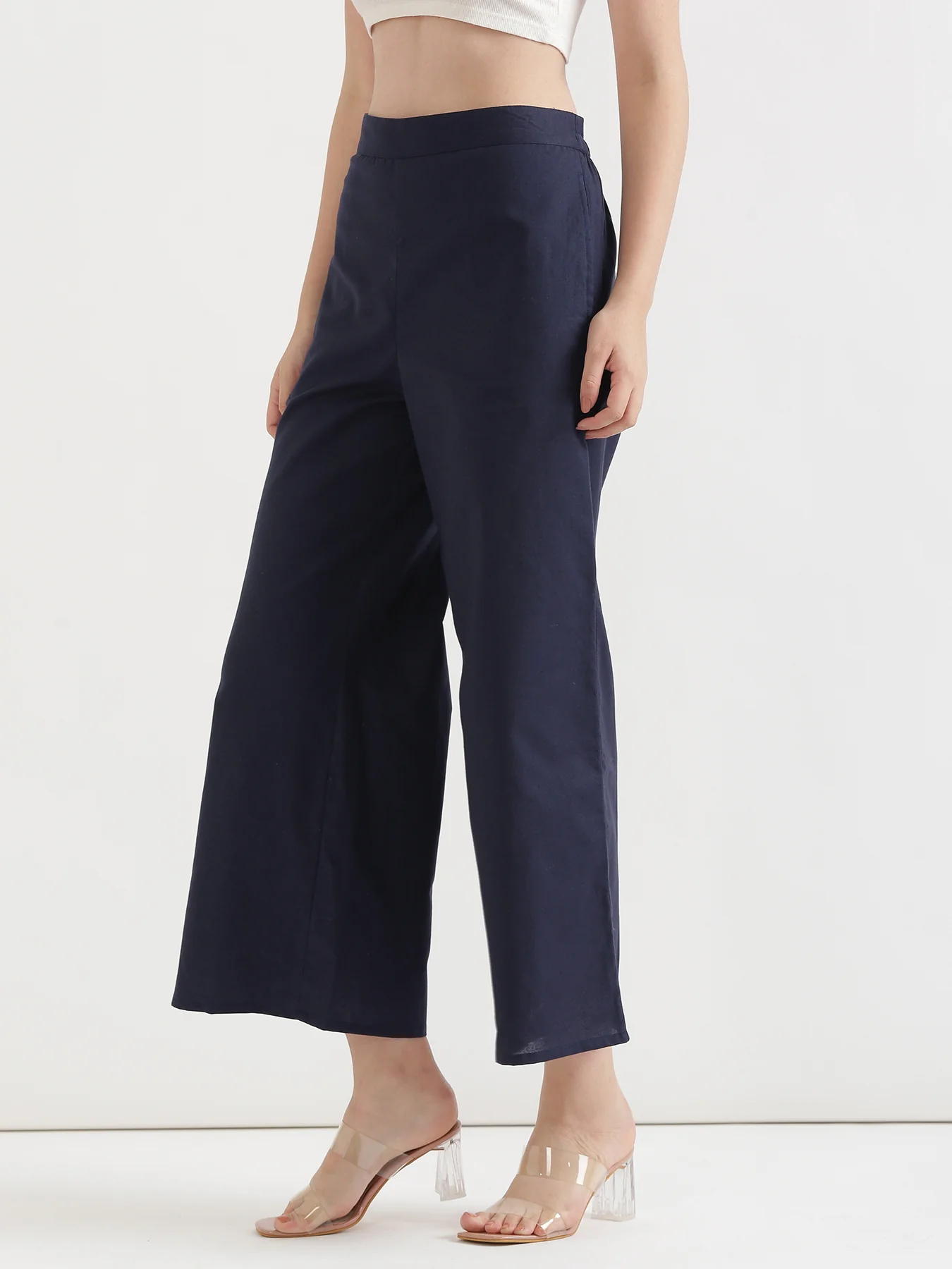 Women Navy Blue Airy Linen Wide Leg Pant - Image 3