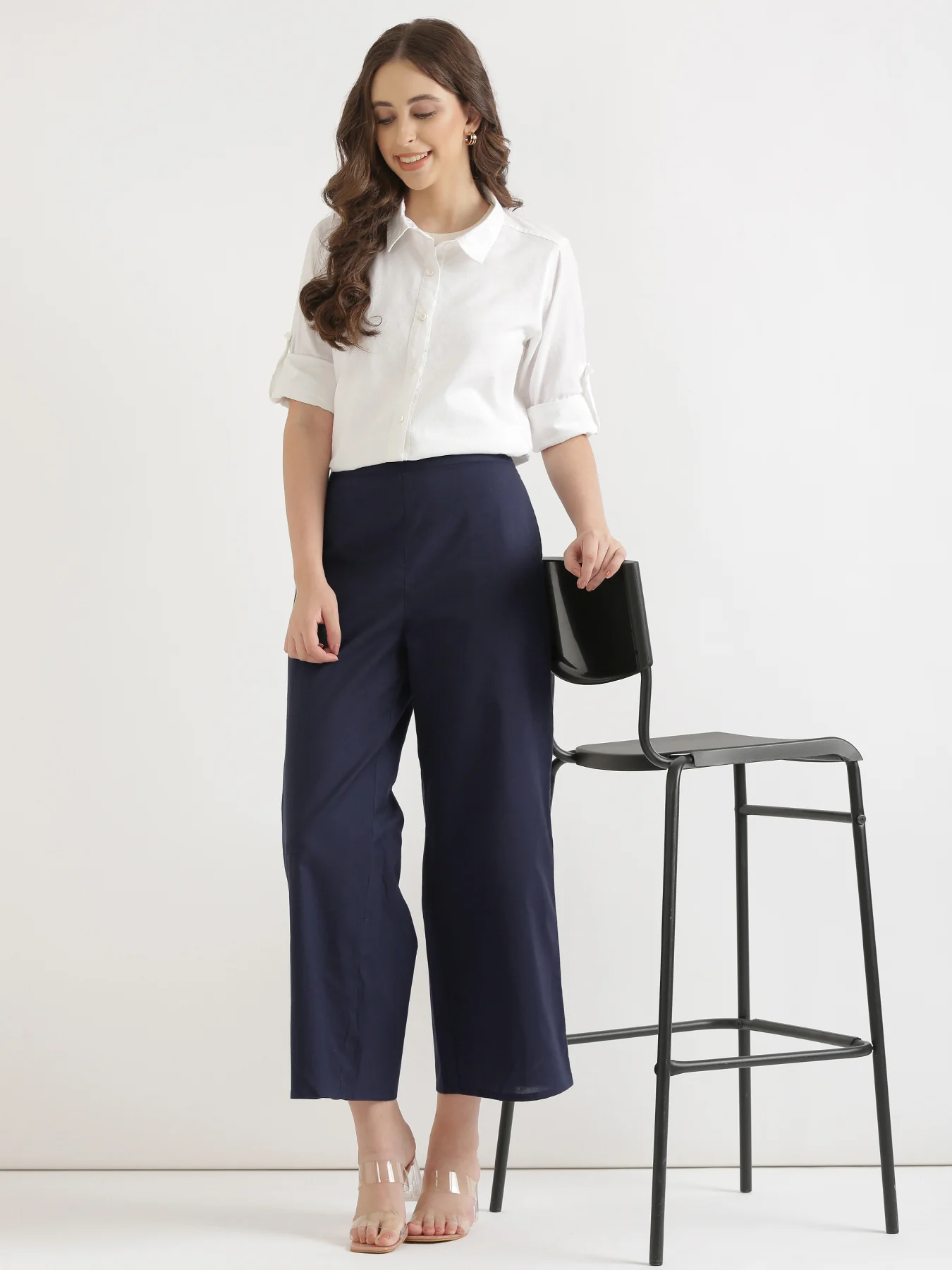 Women Navy Blue Airy Linen Wide Leg Pant - Image 4