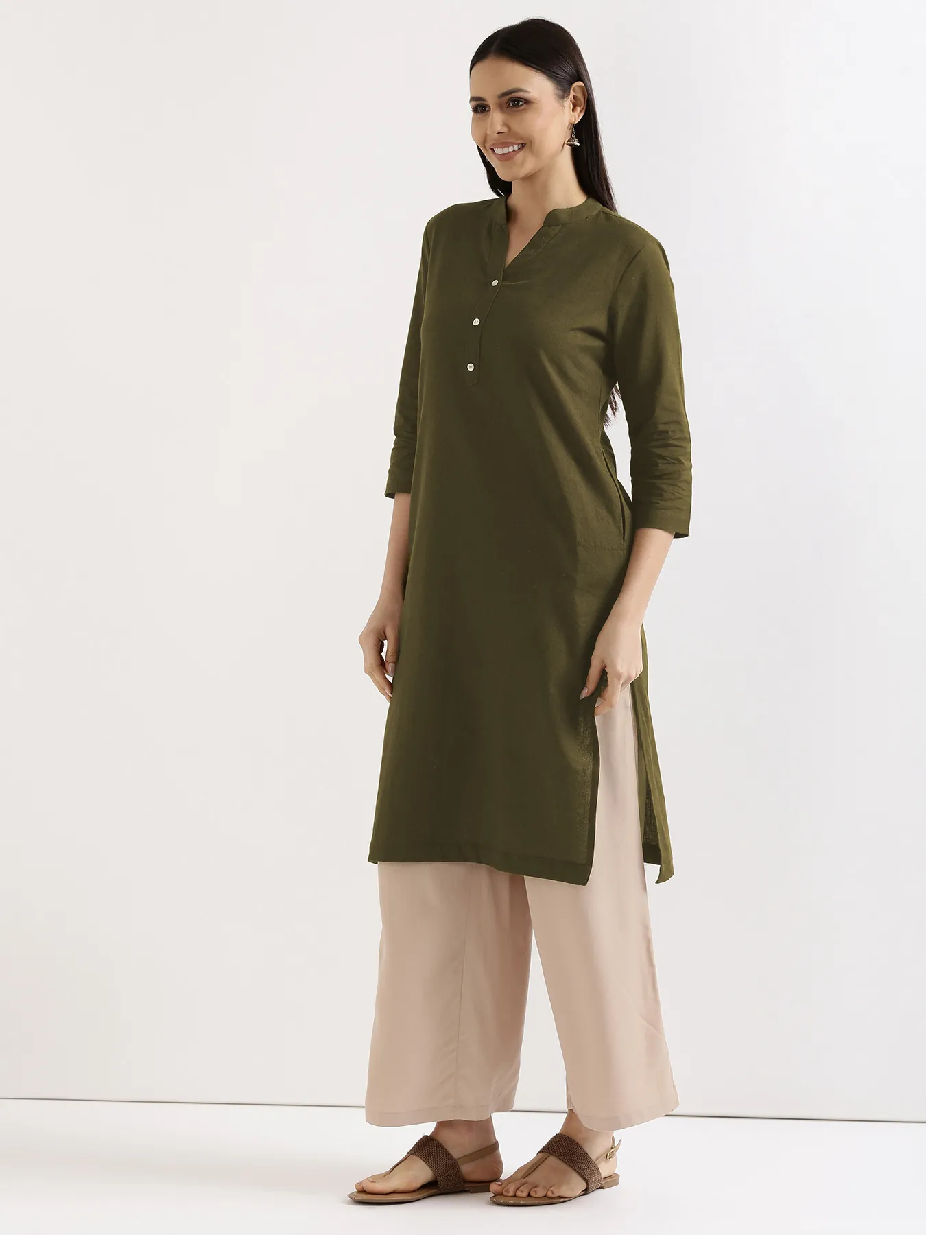 Women Olive Green Airy Linen Long Kurta - Image 2