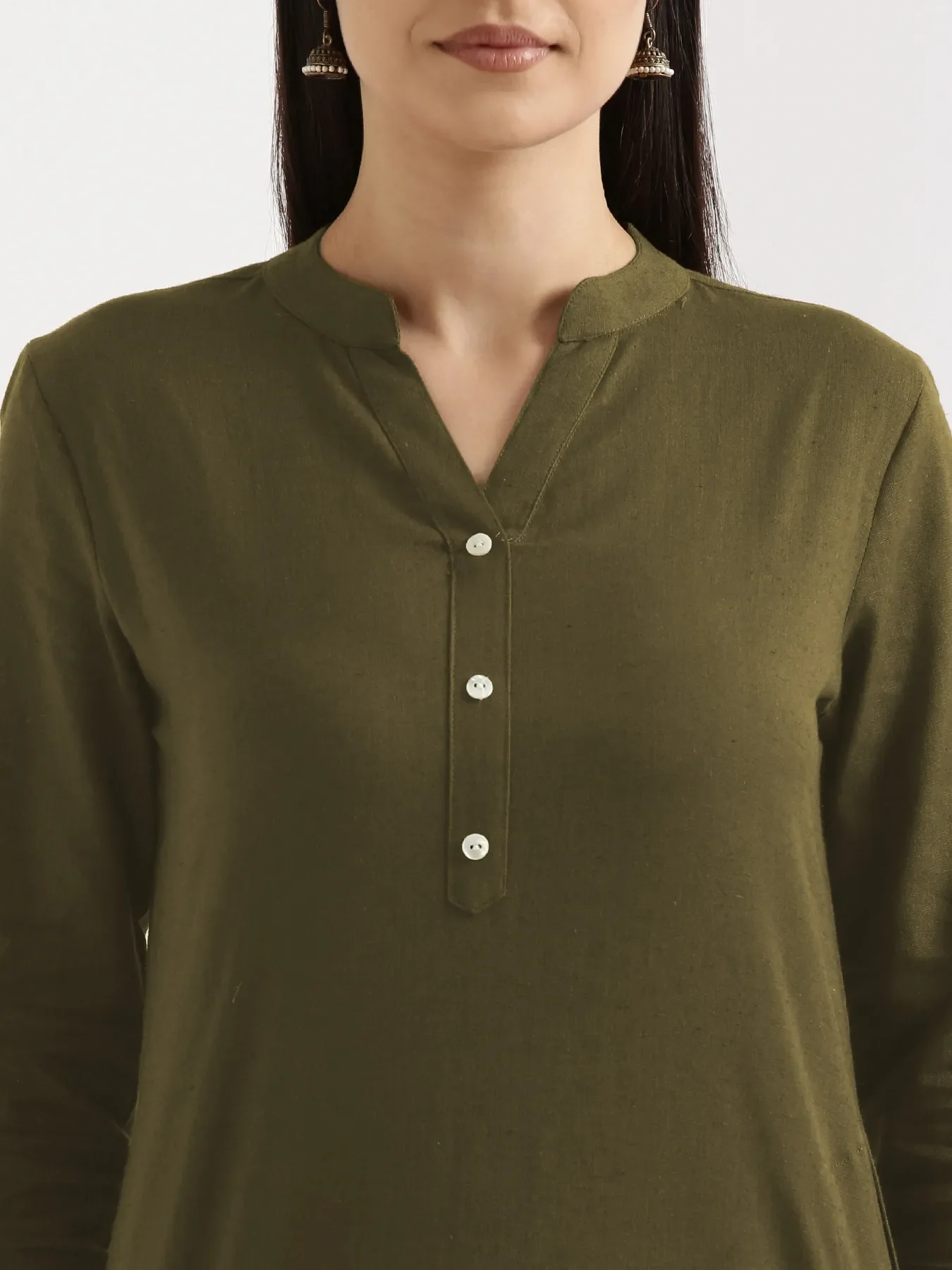 Women Olive Green Airy Linen Long Kurta - Image 4
