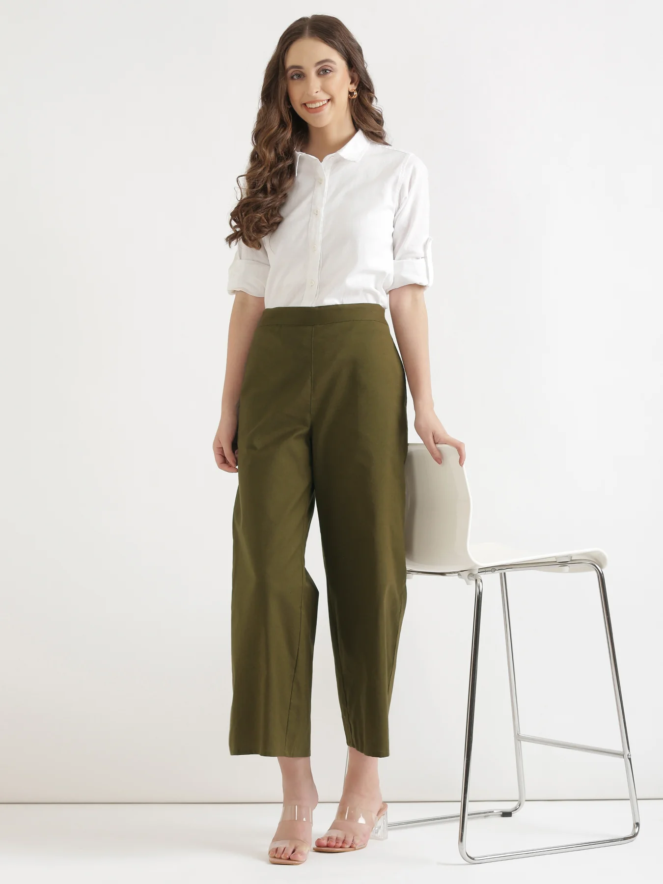 Women Olive Green Airy Linen Wide Leg Pant - Image 3